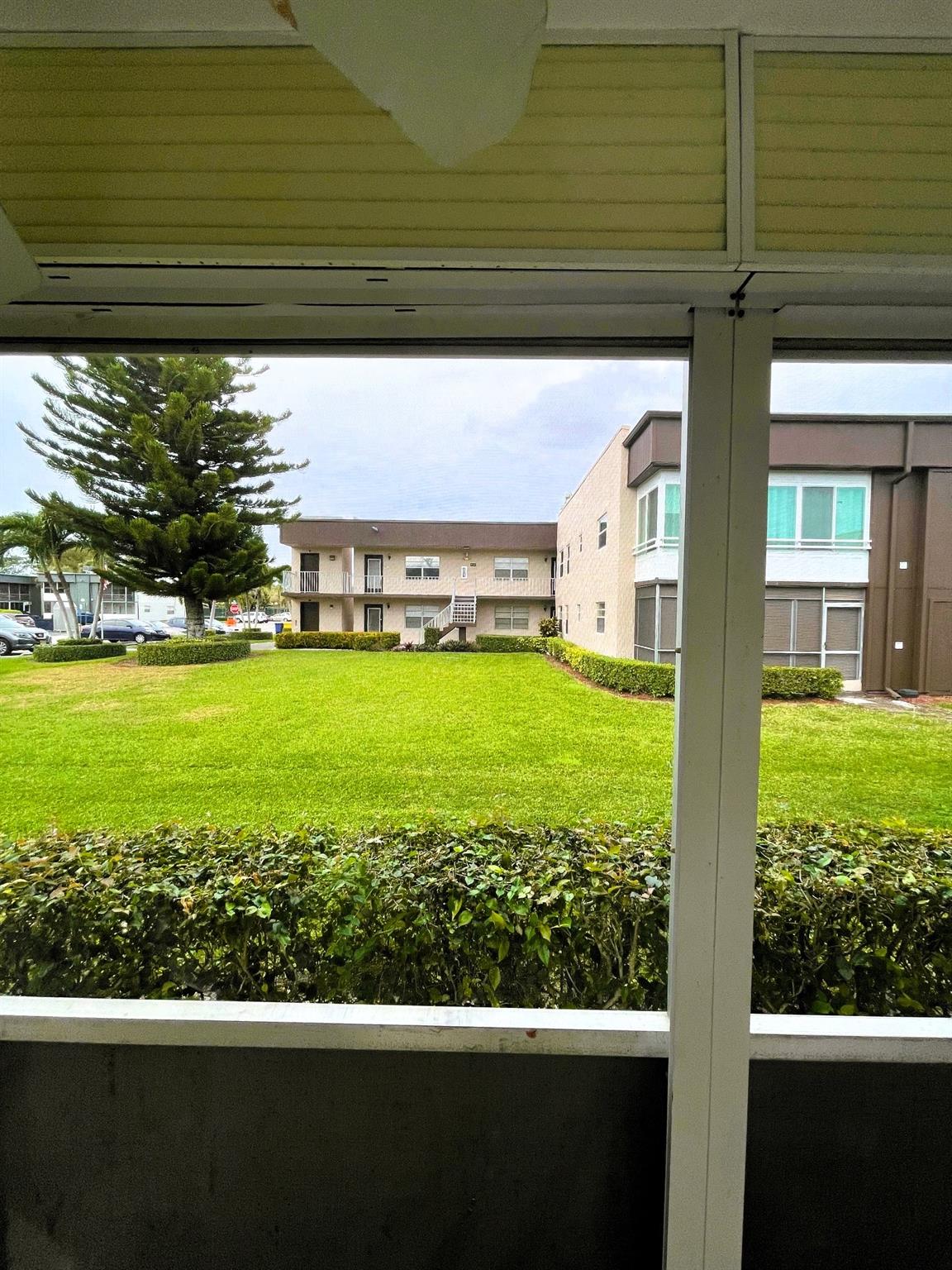 Kings Point Normandy Cond - Residential
