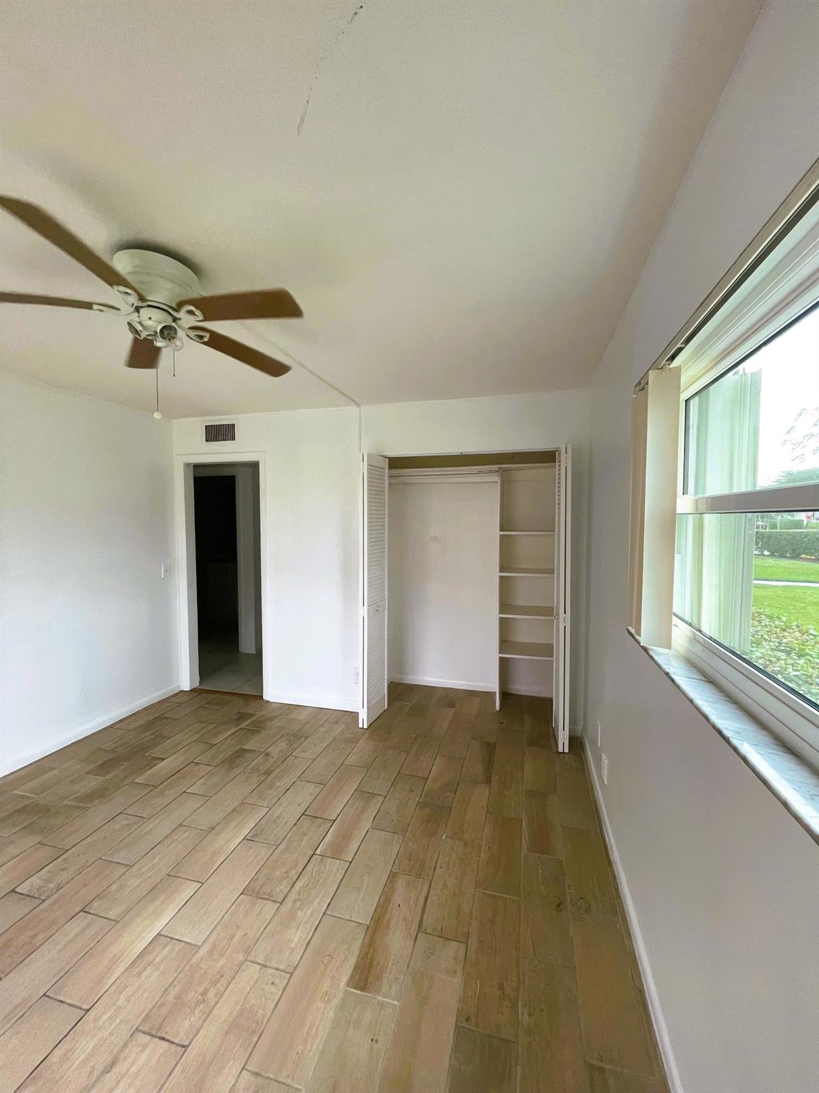 Kings Point Normandy Cond - Residential