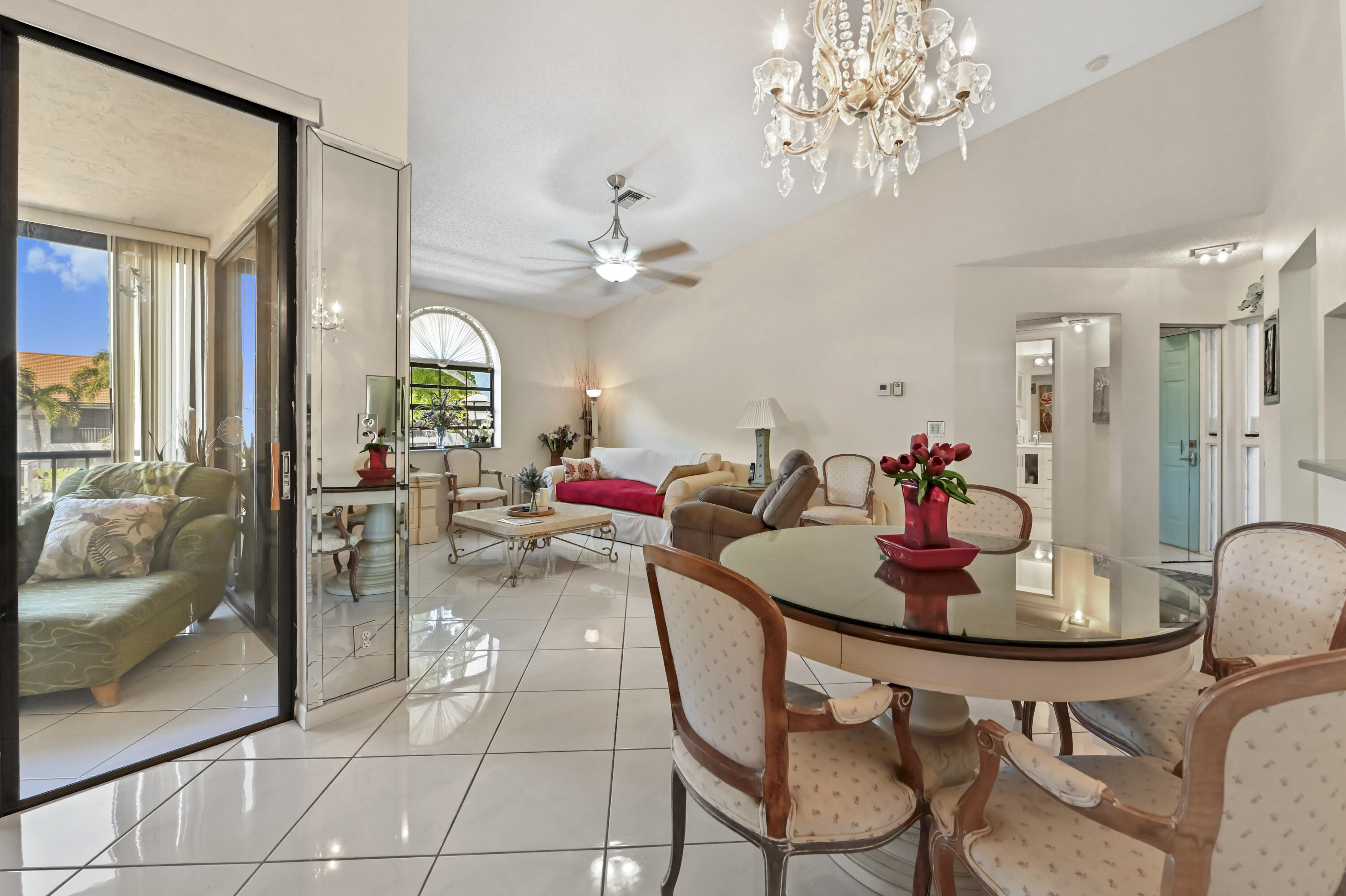 ALEXANDRA VILLAGE - Residential