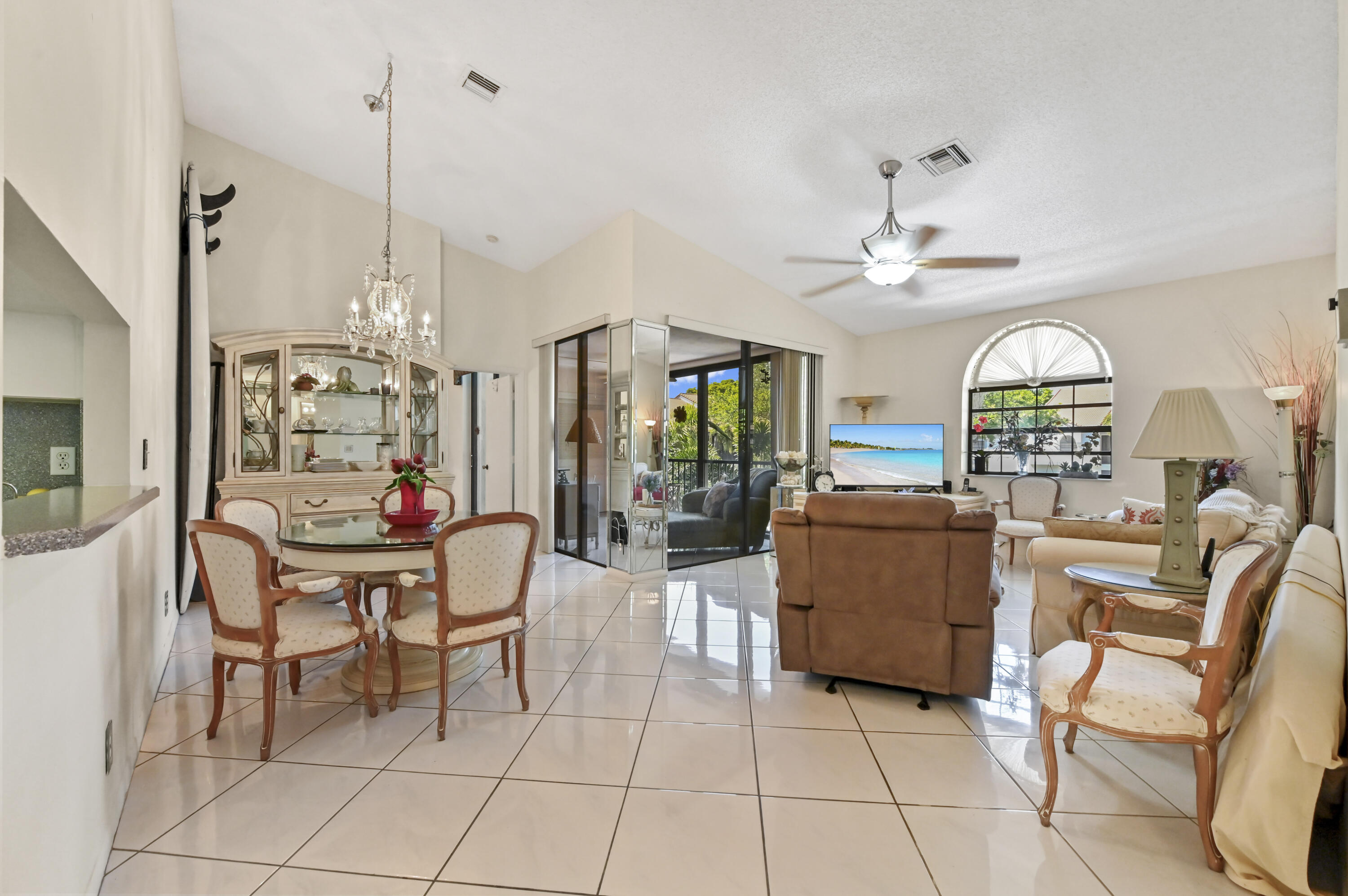 ALEXANDRA VILLAGE - Residential