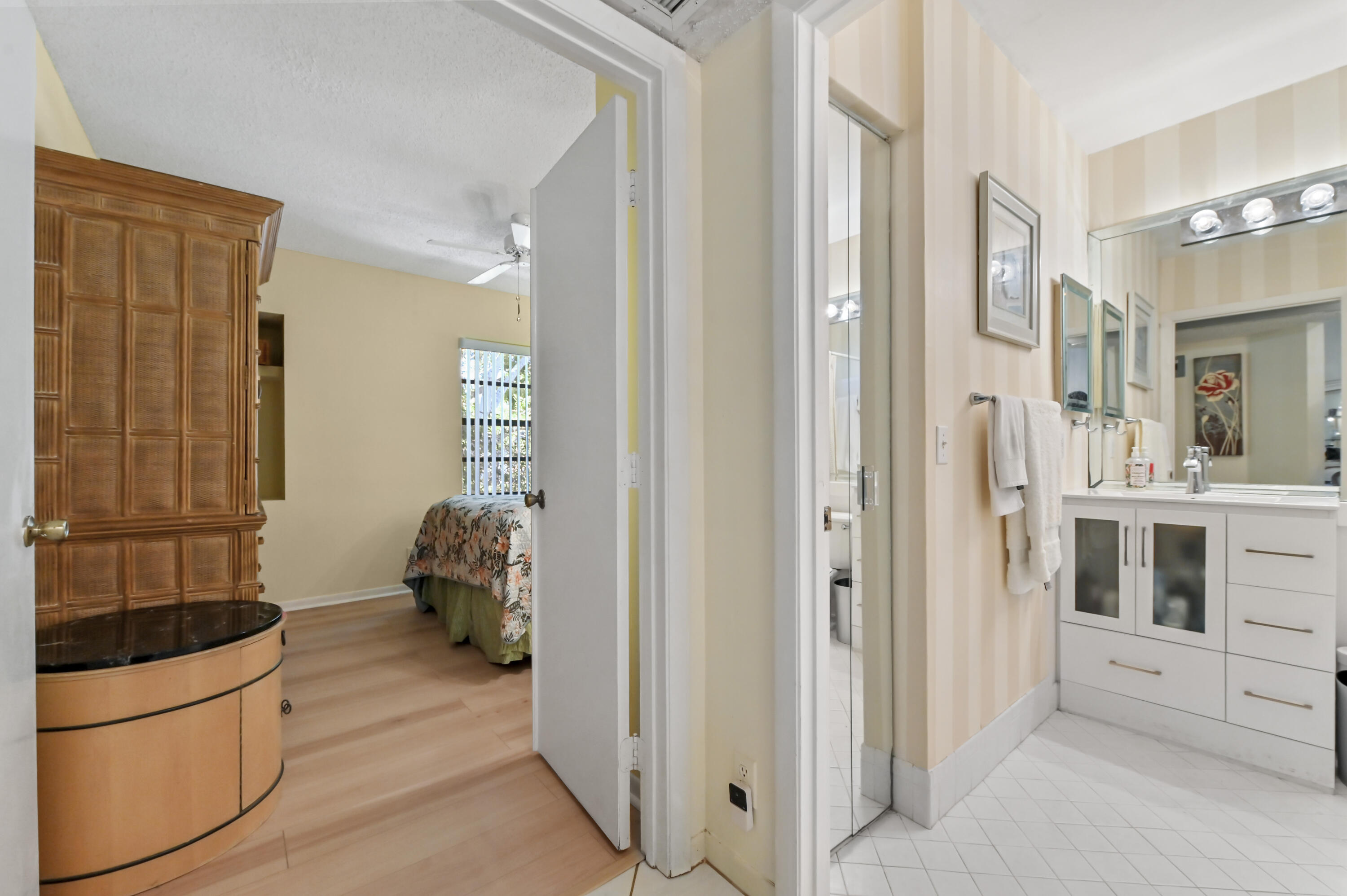 ALEXANDRA VILLAGE - Residential