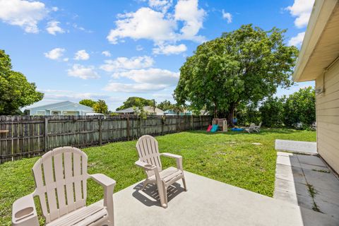 A home in Royal Palm Beach