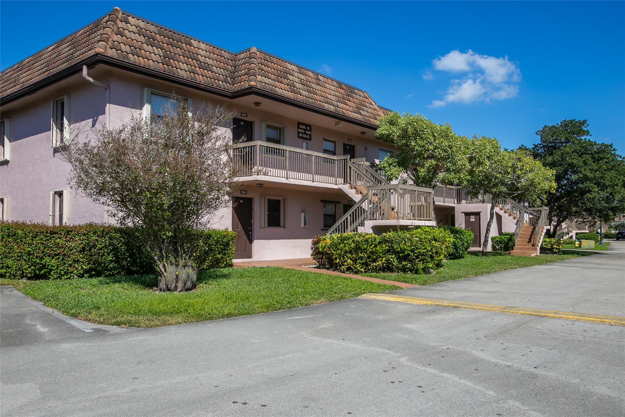 Fairview At Pembroke Poin - Residential Lease