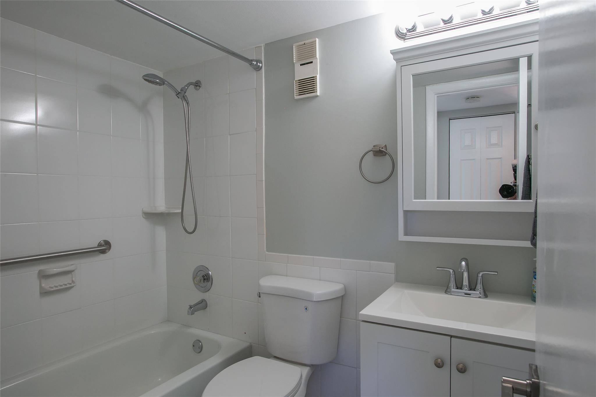 Fairview At Pembroke Poin - Residential Lease