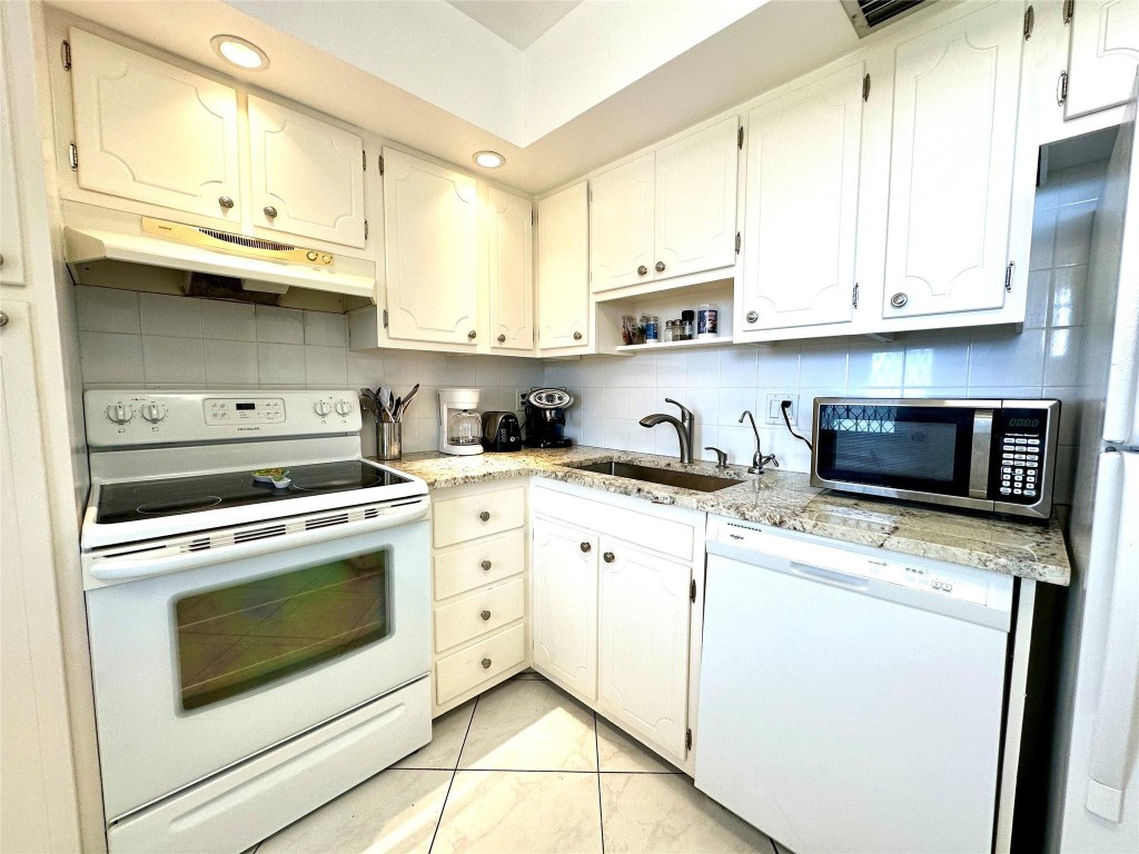 2671 S Course Drive 802