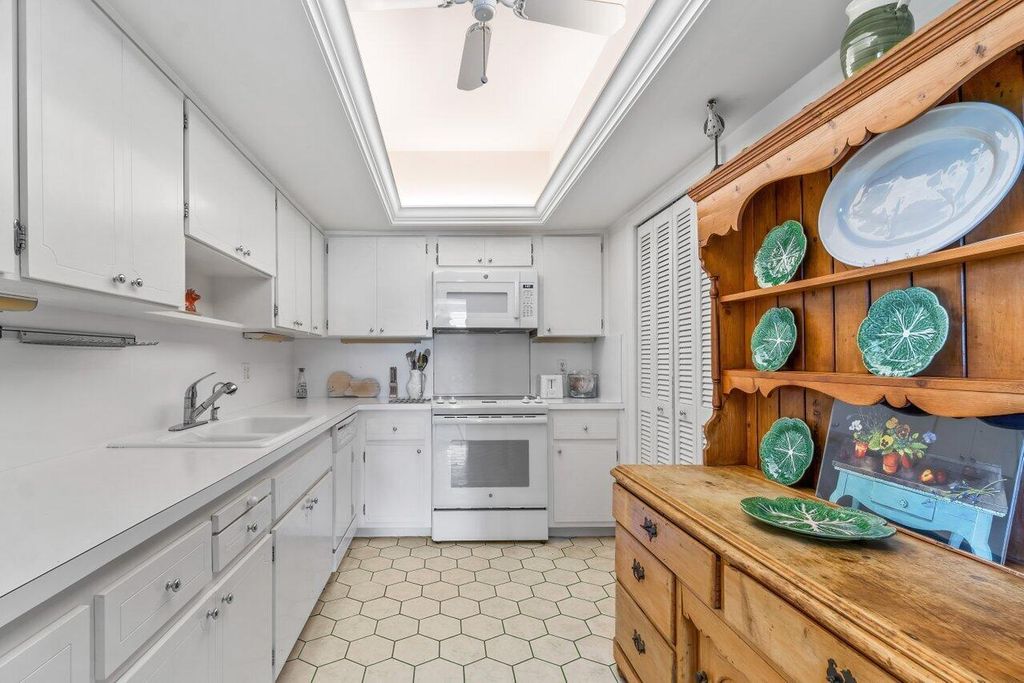 Photo of 200 Little Club Road #9, Gulf Stream, FL 33483 (MLS # R10960401)