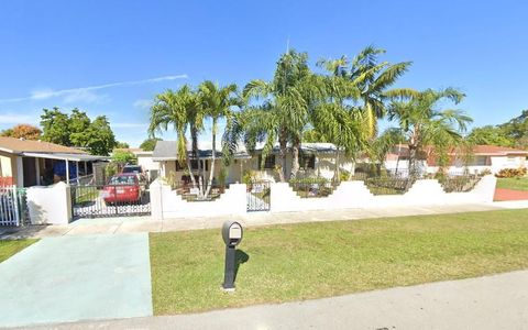 11621 SW 182nd Terr Miami FL 33157