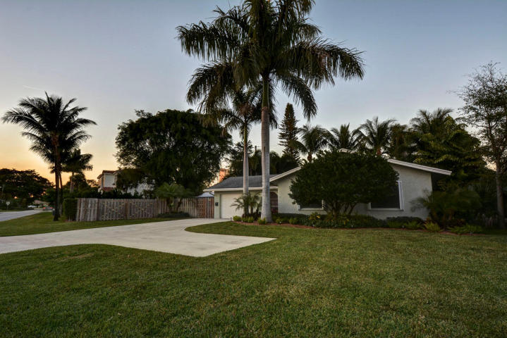 TUNISON PALMS - Residential Lease