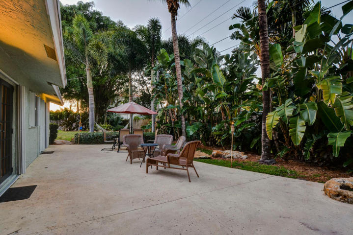 TUNISON PALMS - Residential Lease