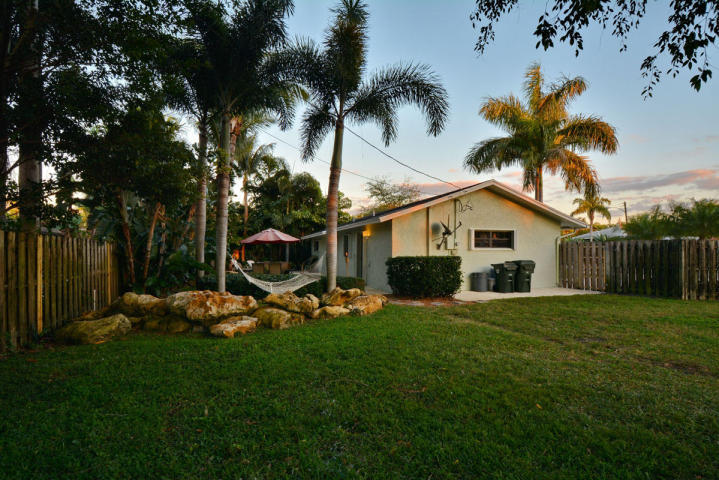 TUNISON PALMS - Residential Lease