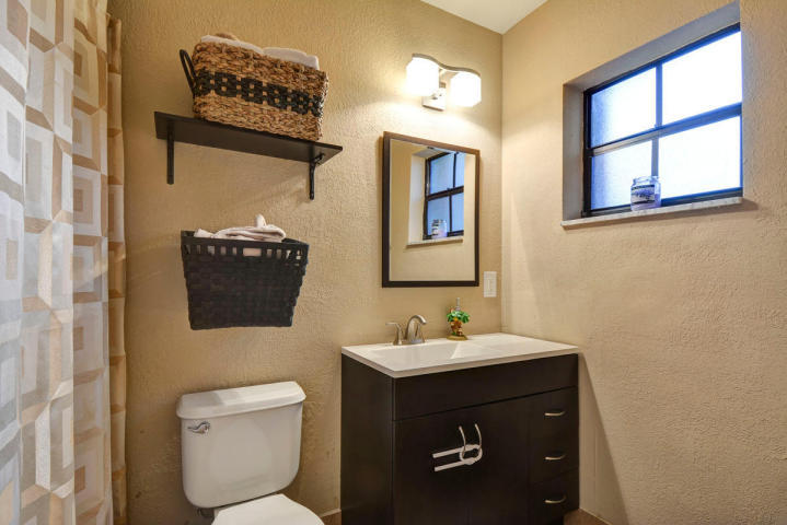 TUNISON PALMS - Residential Lease