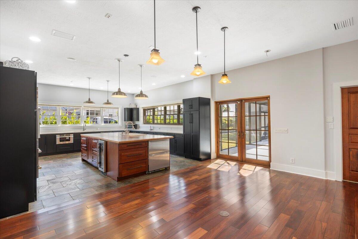 SUNSET BAY SUBD - Residential