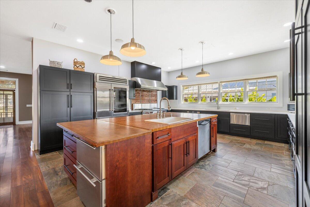 SUNSET BAY SUBD - Residential
