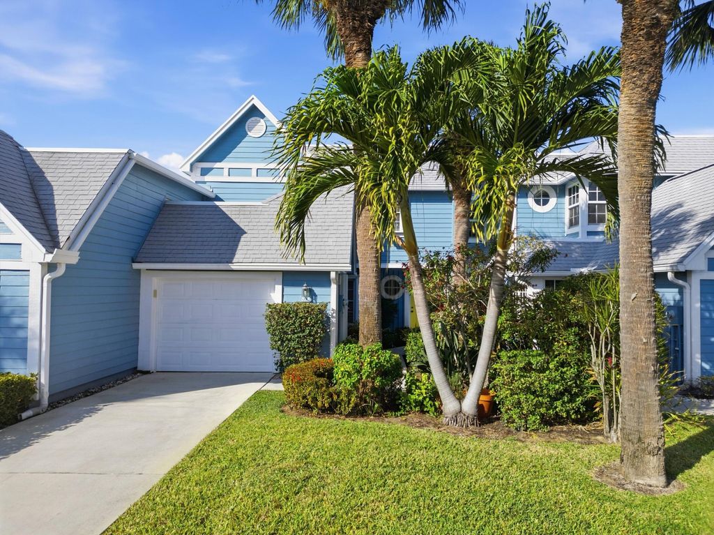 Photo of 813 Ocean Dunes Circle, Jupiter, FL 33477 (MLS # R11162272)