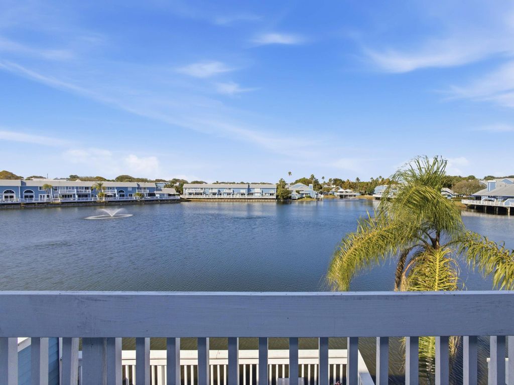 Photo of 813 Ocean Dunes Circle, Jupiter, FL 33477 (MLS # R11162272)
