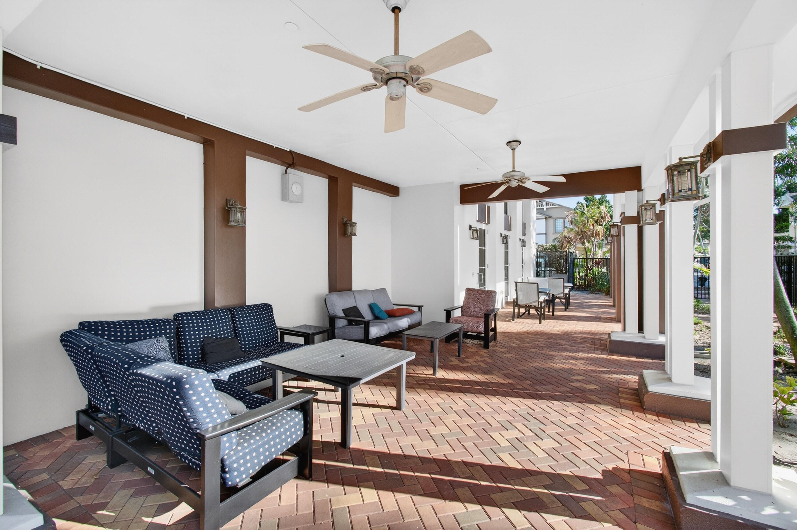 CITYSIDE CONDO - Residential