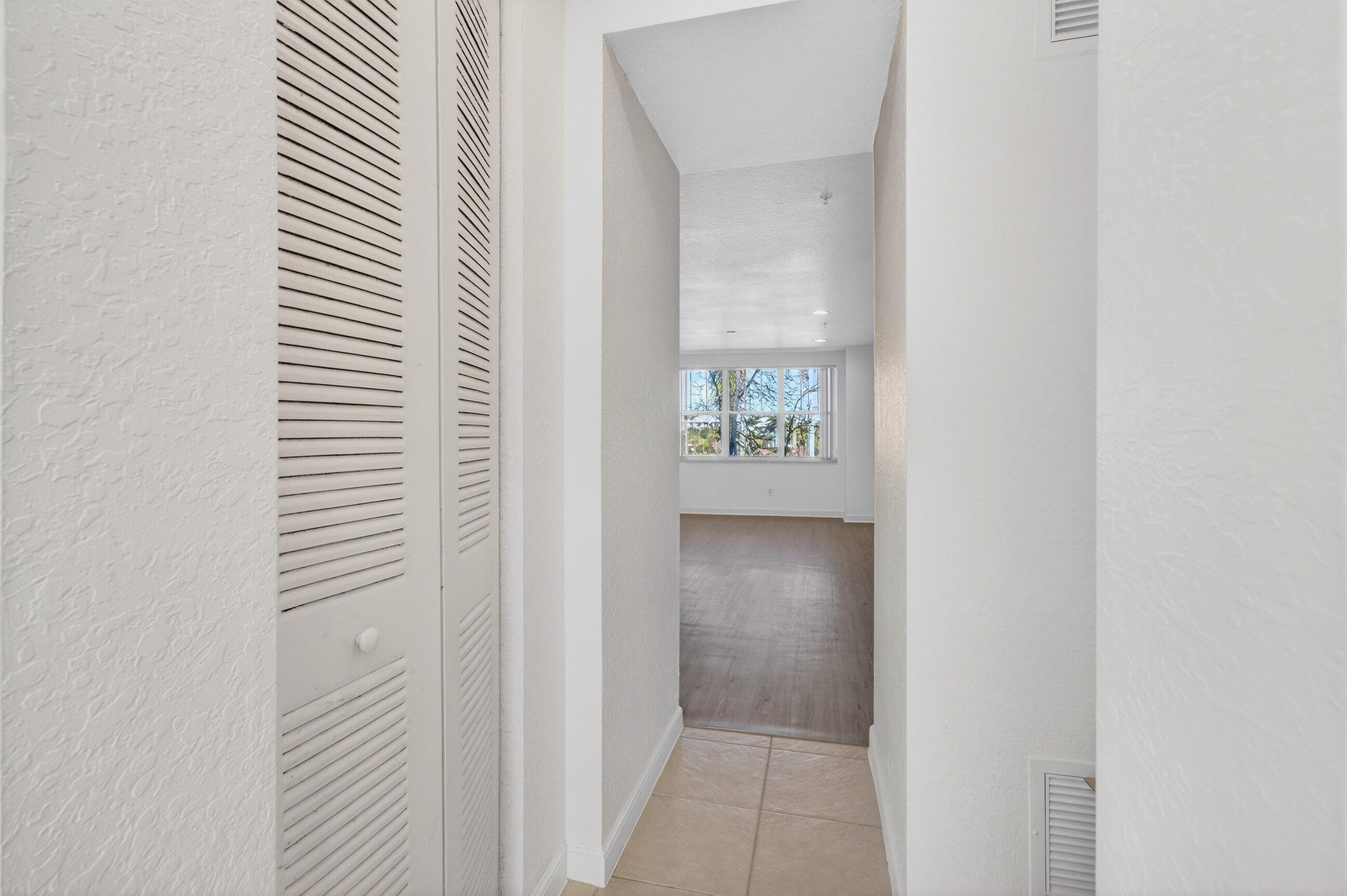 CITYSIDE CONDO - Residential