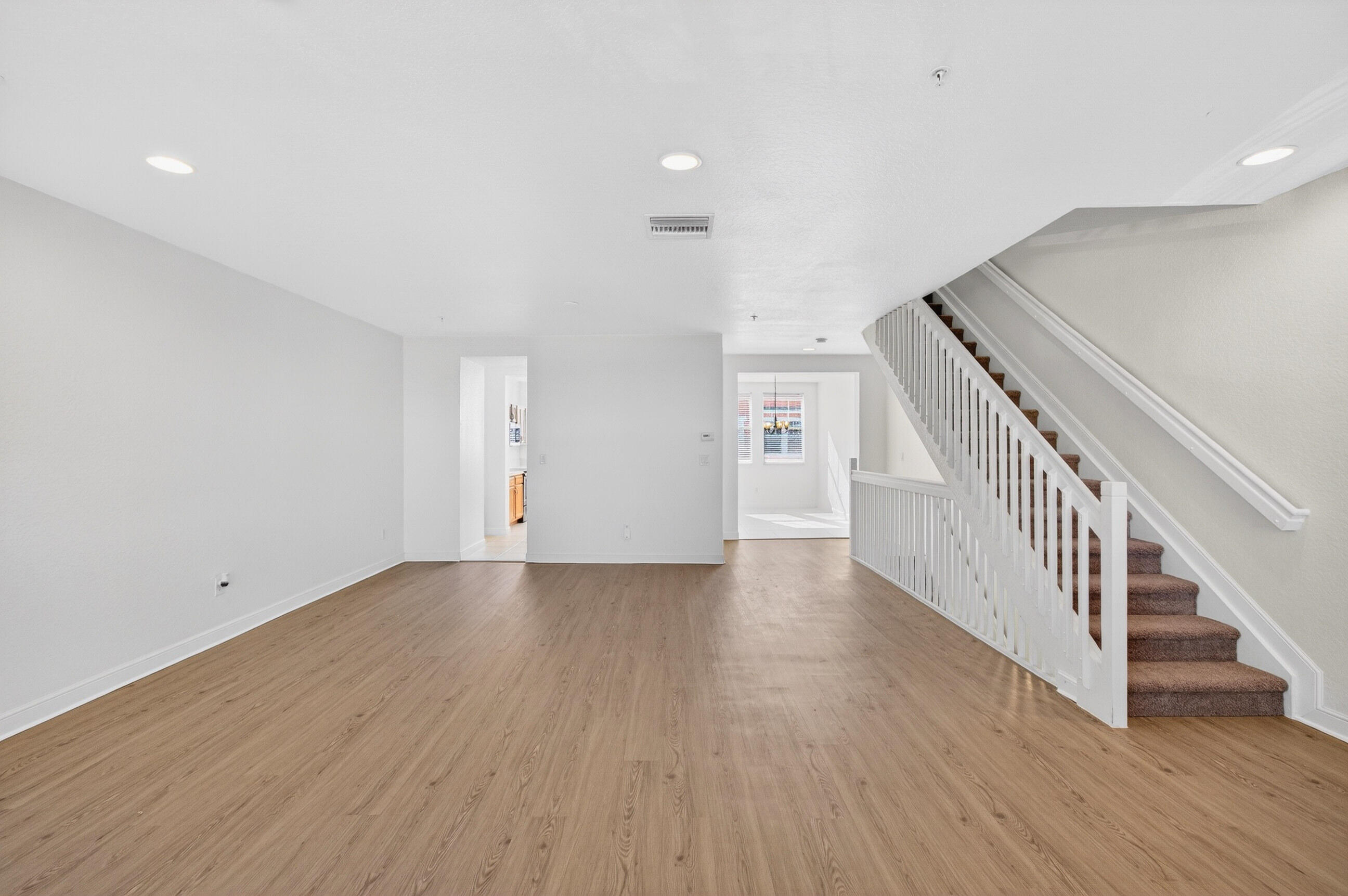 CITYSIDE CONDO - Residential