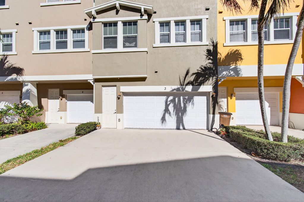 Photo of 770 Millbrae Court #3, West Palm Beach, FL 33401 (MLS # R11167358)