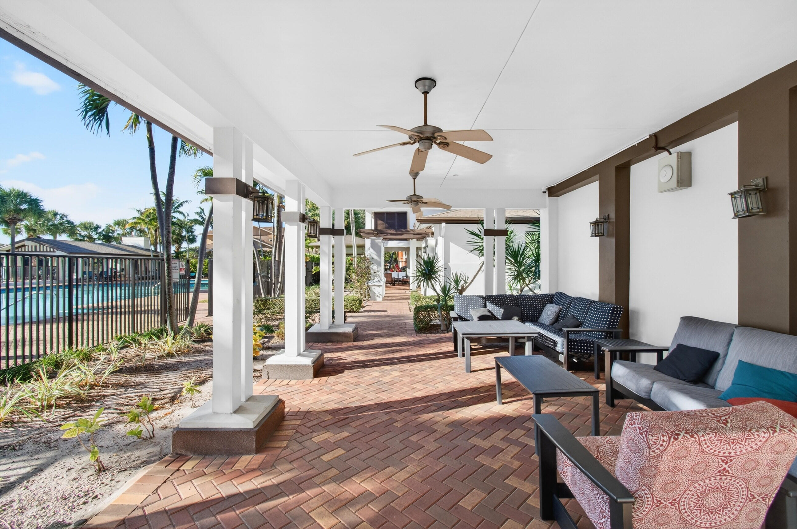 CITYSIDE CONDO - Residential