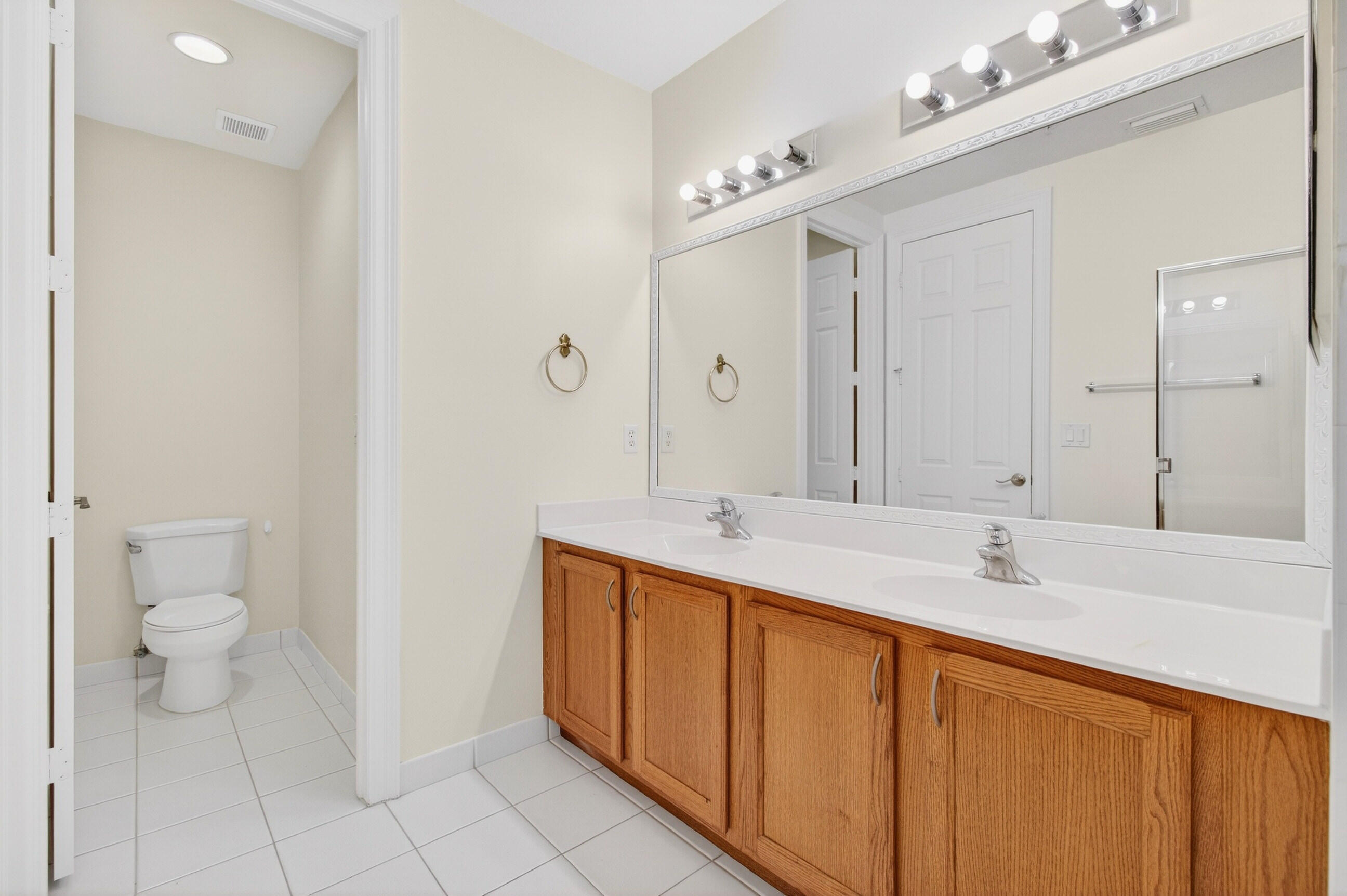 CITYSIDE CONDO - Residential