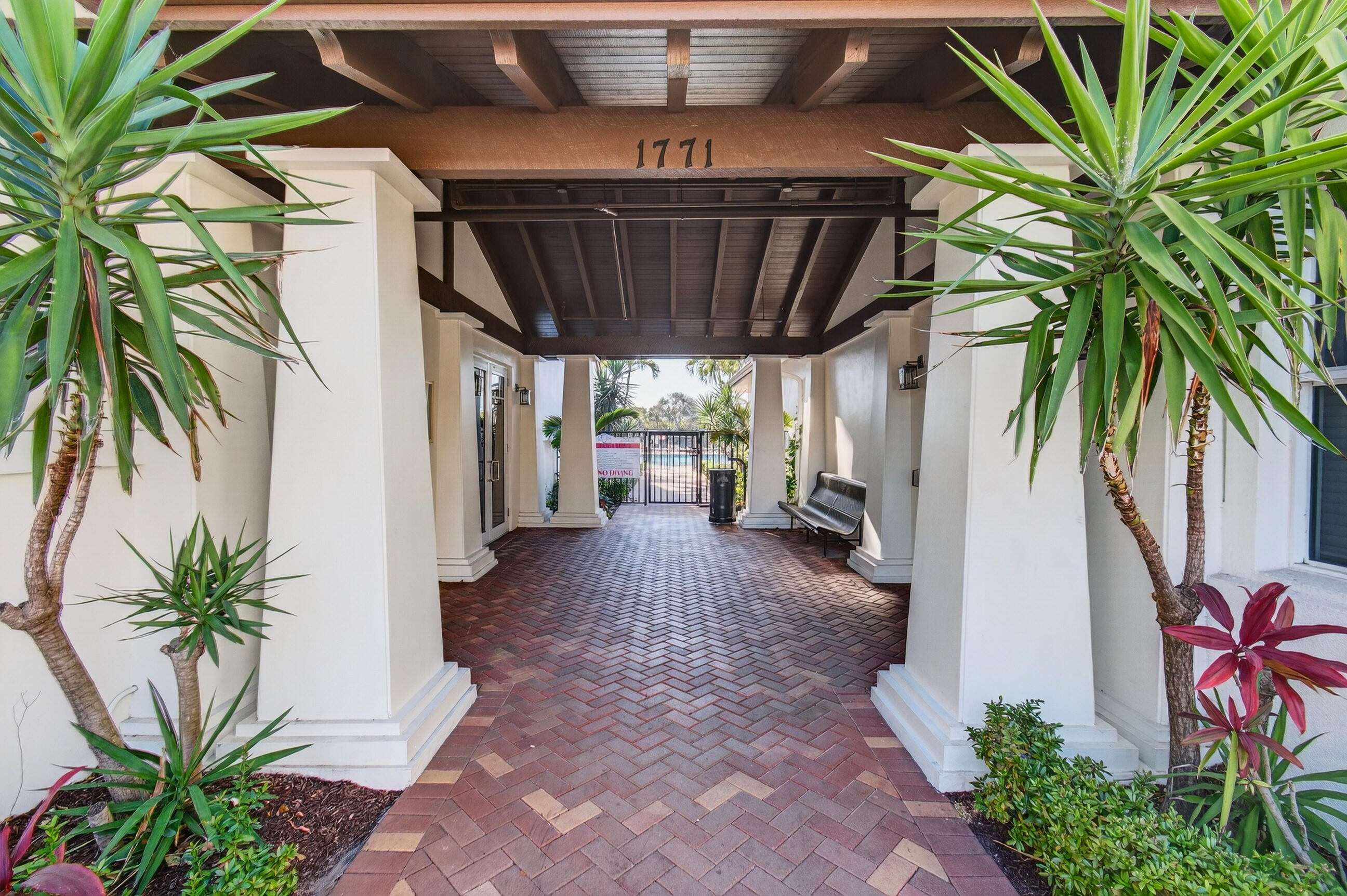 CITYSIDE CONDO - Residential