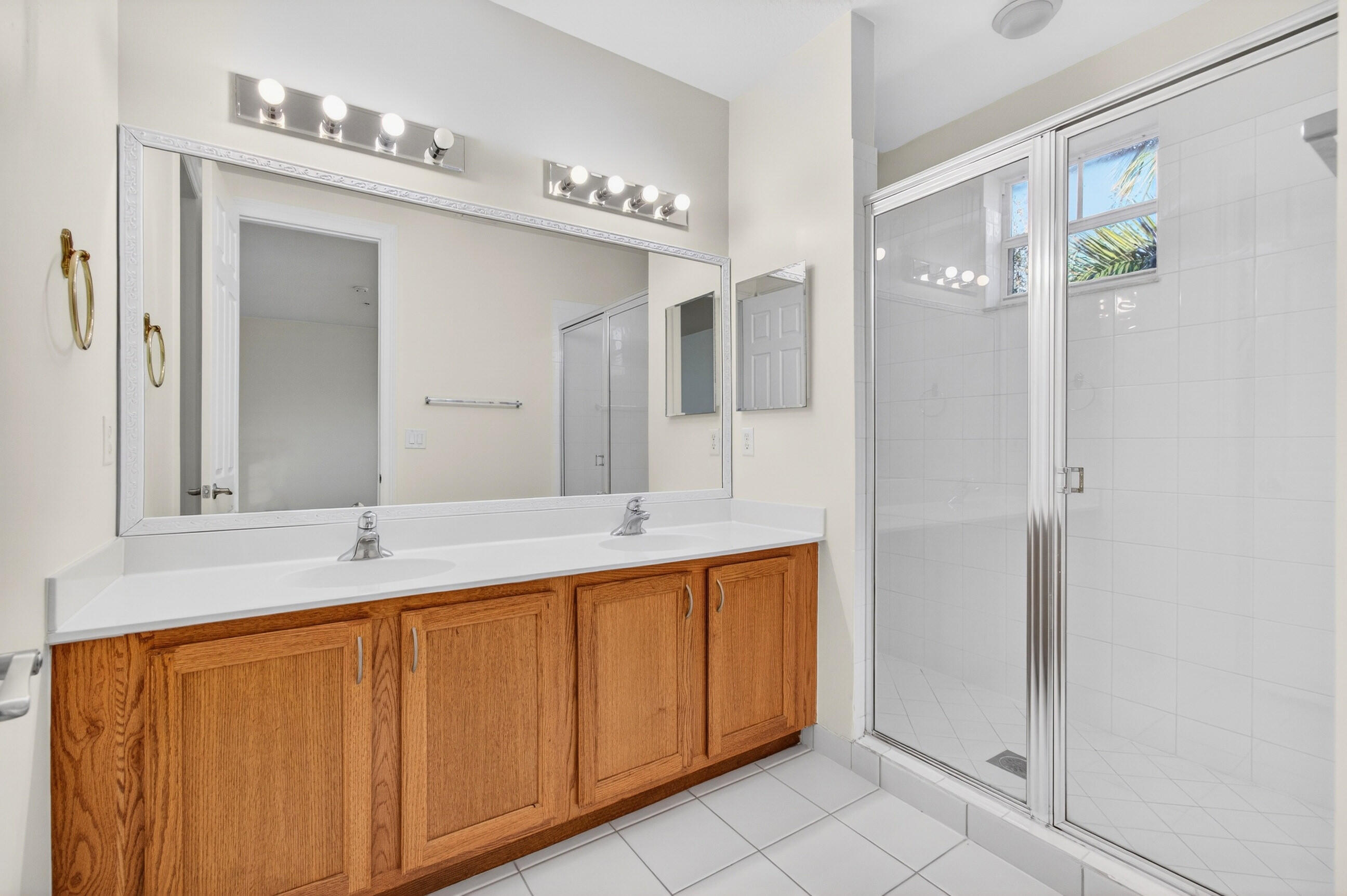 CITYSIDE CONDO - Residential