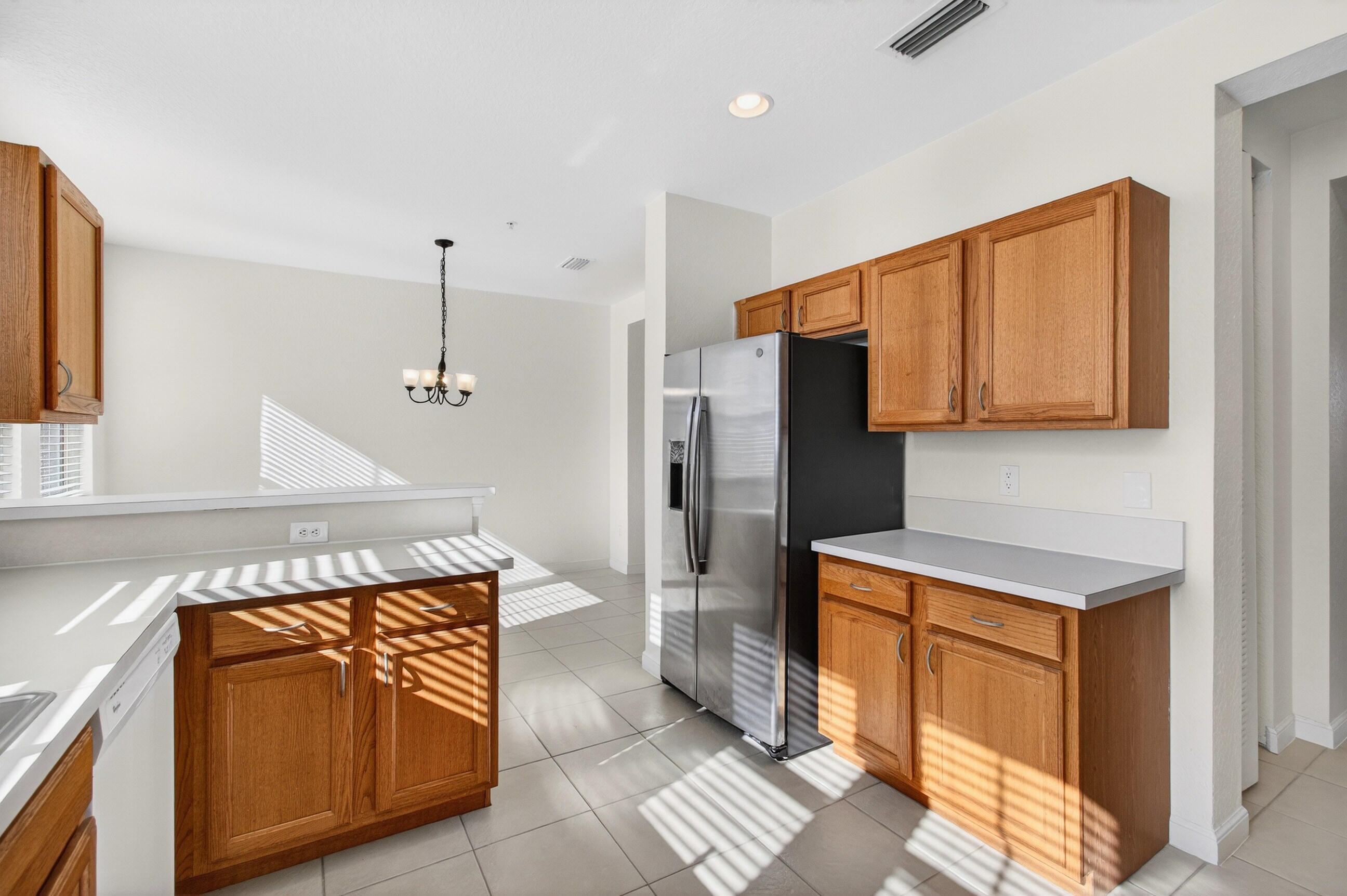 CITYSIDE CONDO - Residential