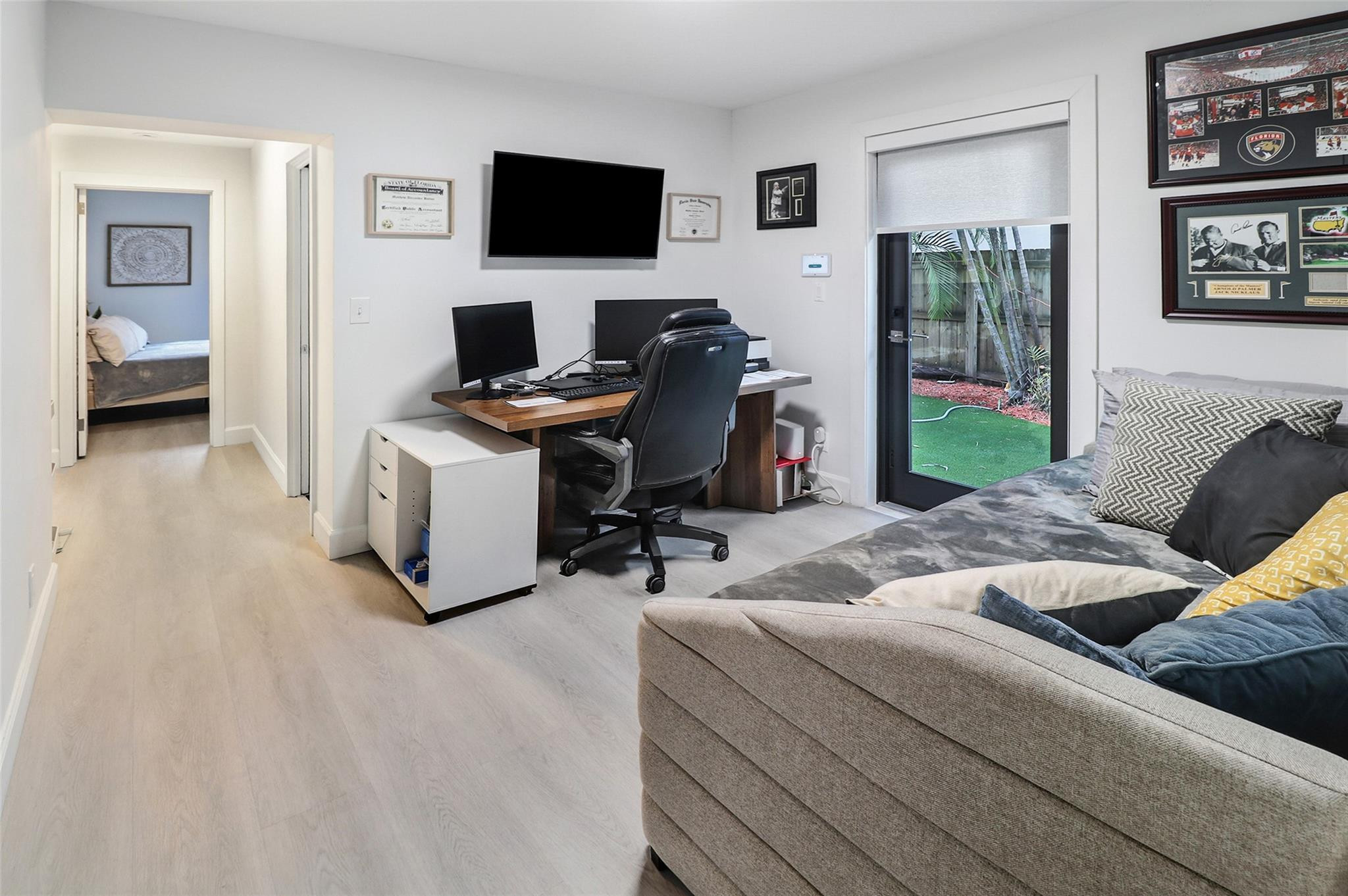 Lauderdale 2-9 D - Residential