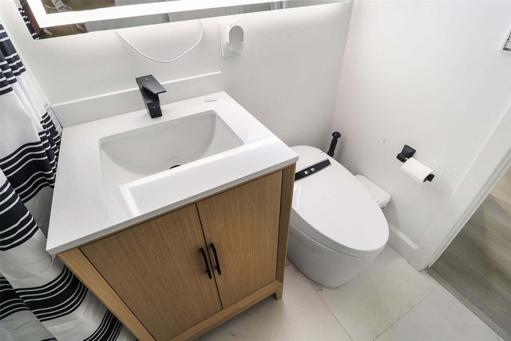 Lauderdale 2-9 D - Residential