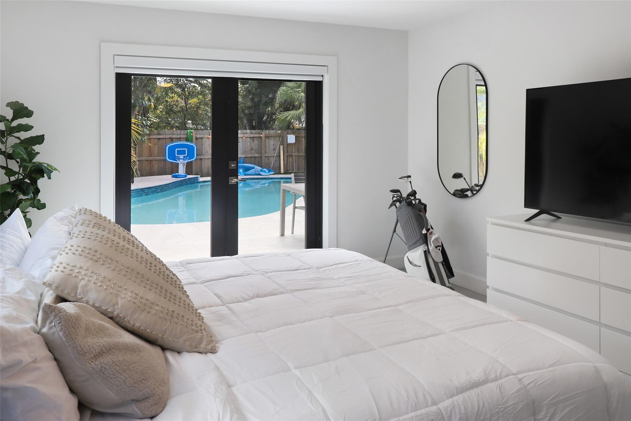 Lauderdale 2-9 D - Residential