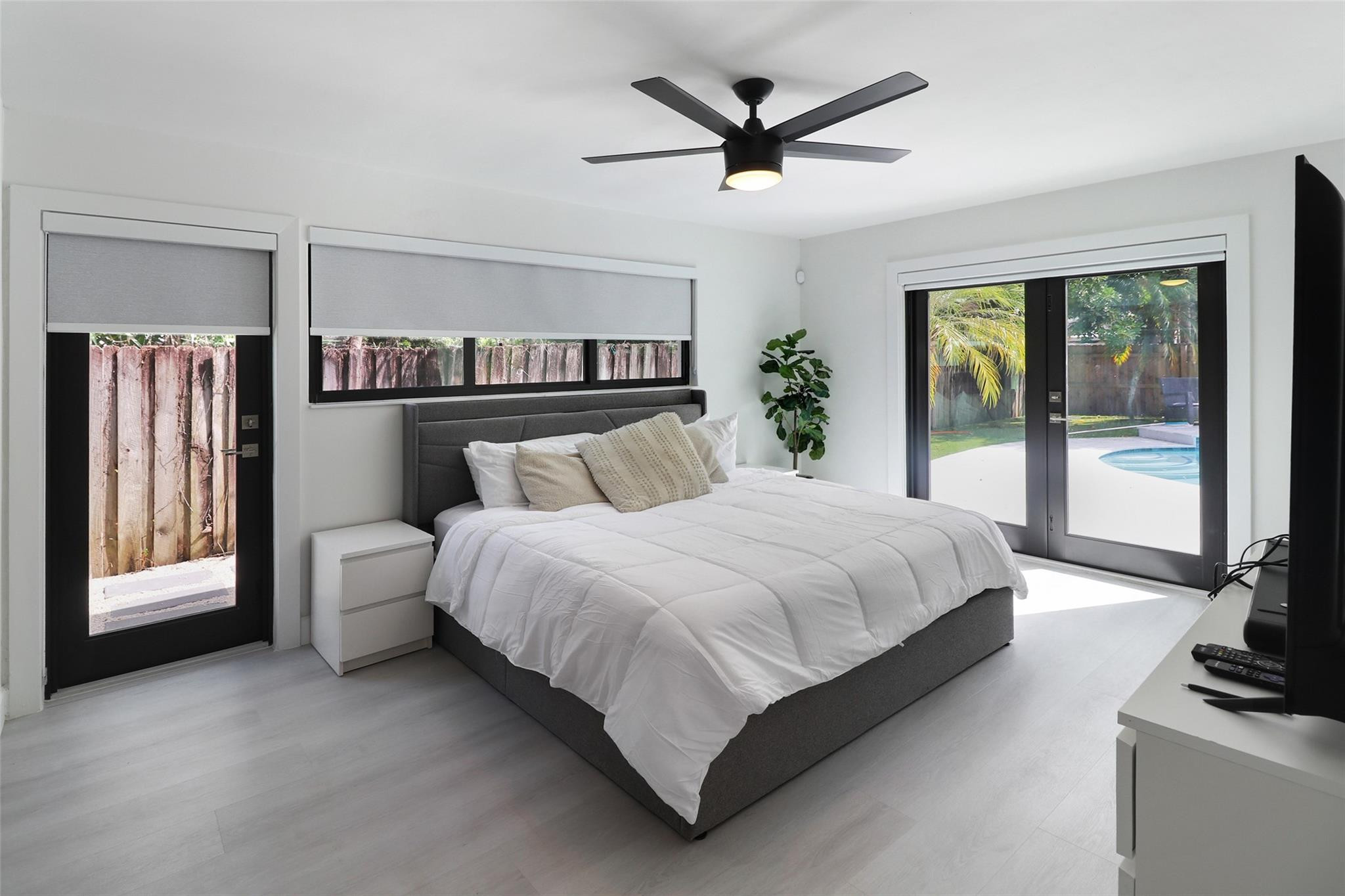 Lauderdale 2-9 D - Residential