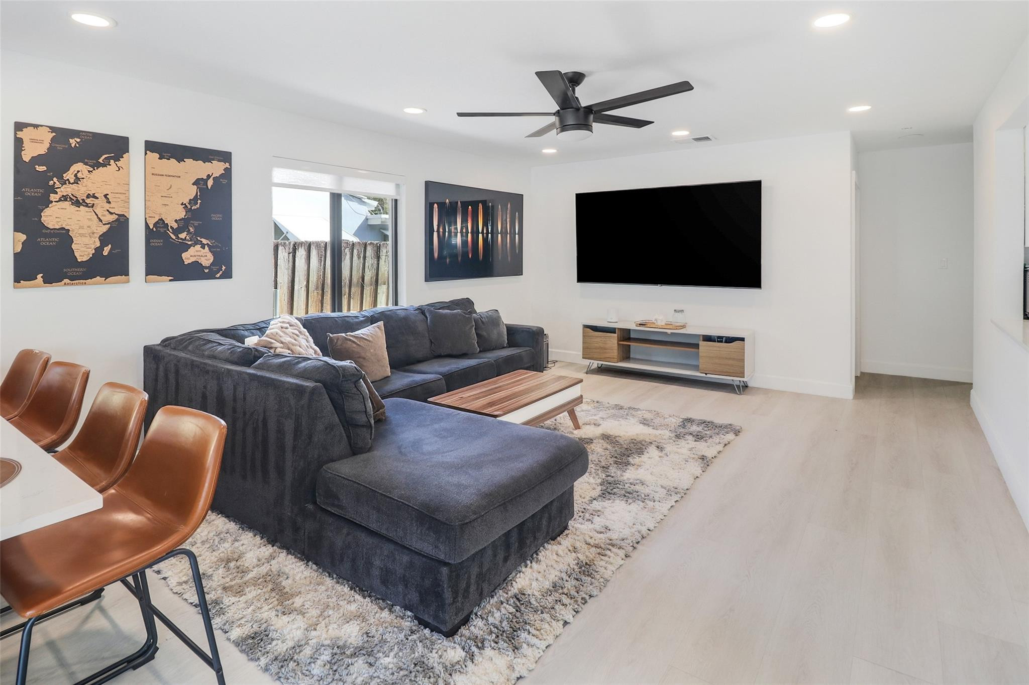 Lauderdale 2-9 D - Residential