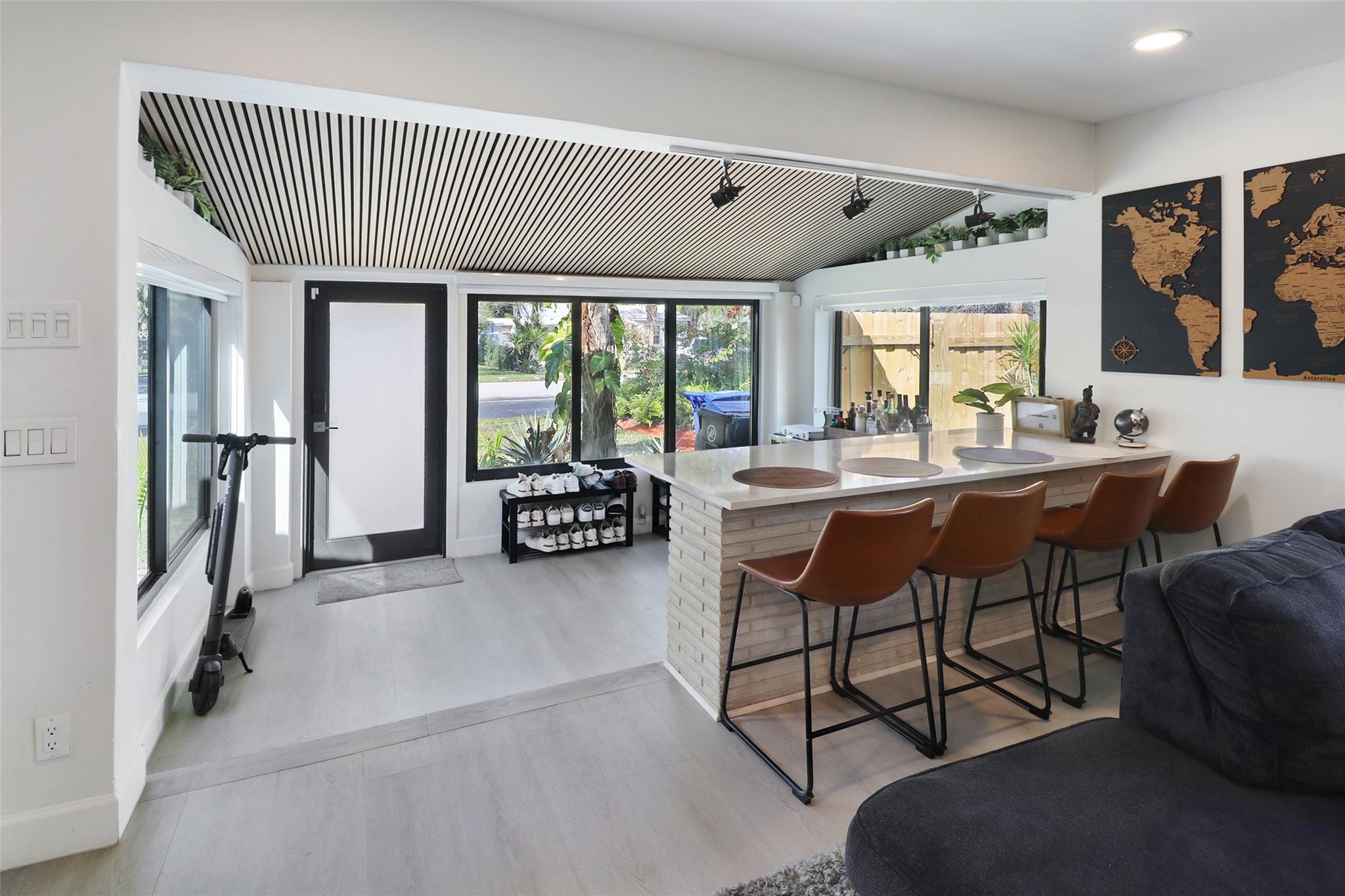 Lauderdale 2-9 D - Residential