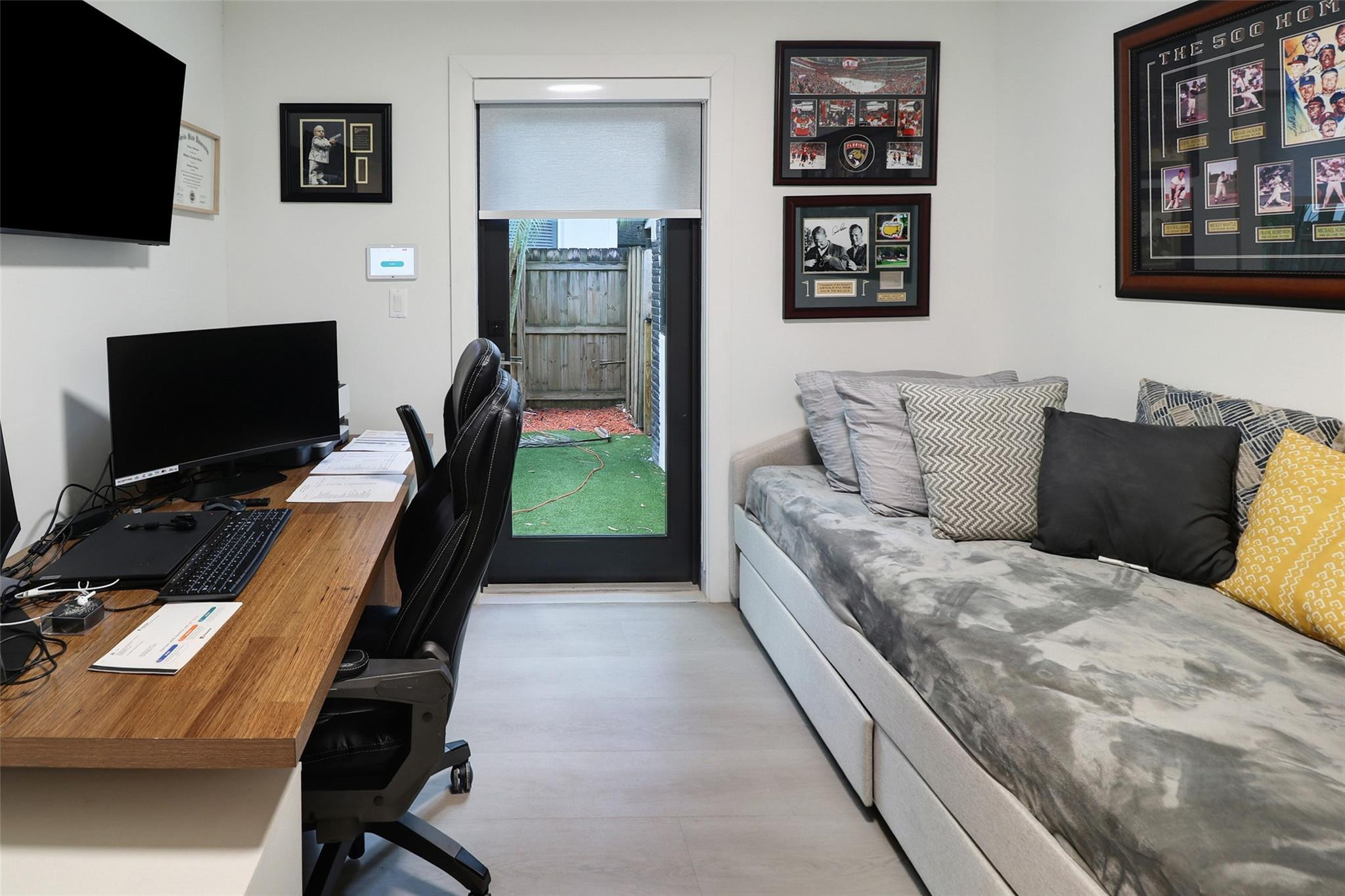 Lauderdale 2-9 D - Residential