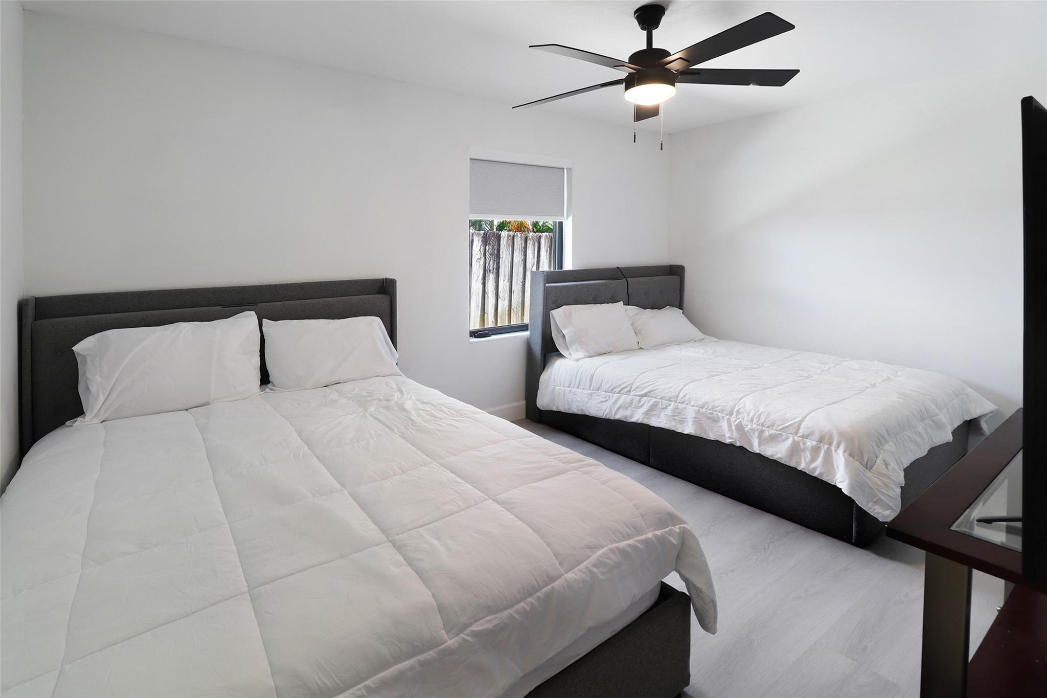 Lauderdale 2-9 D - Residential