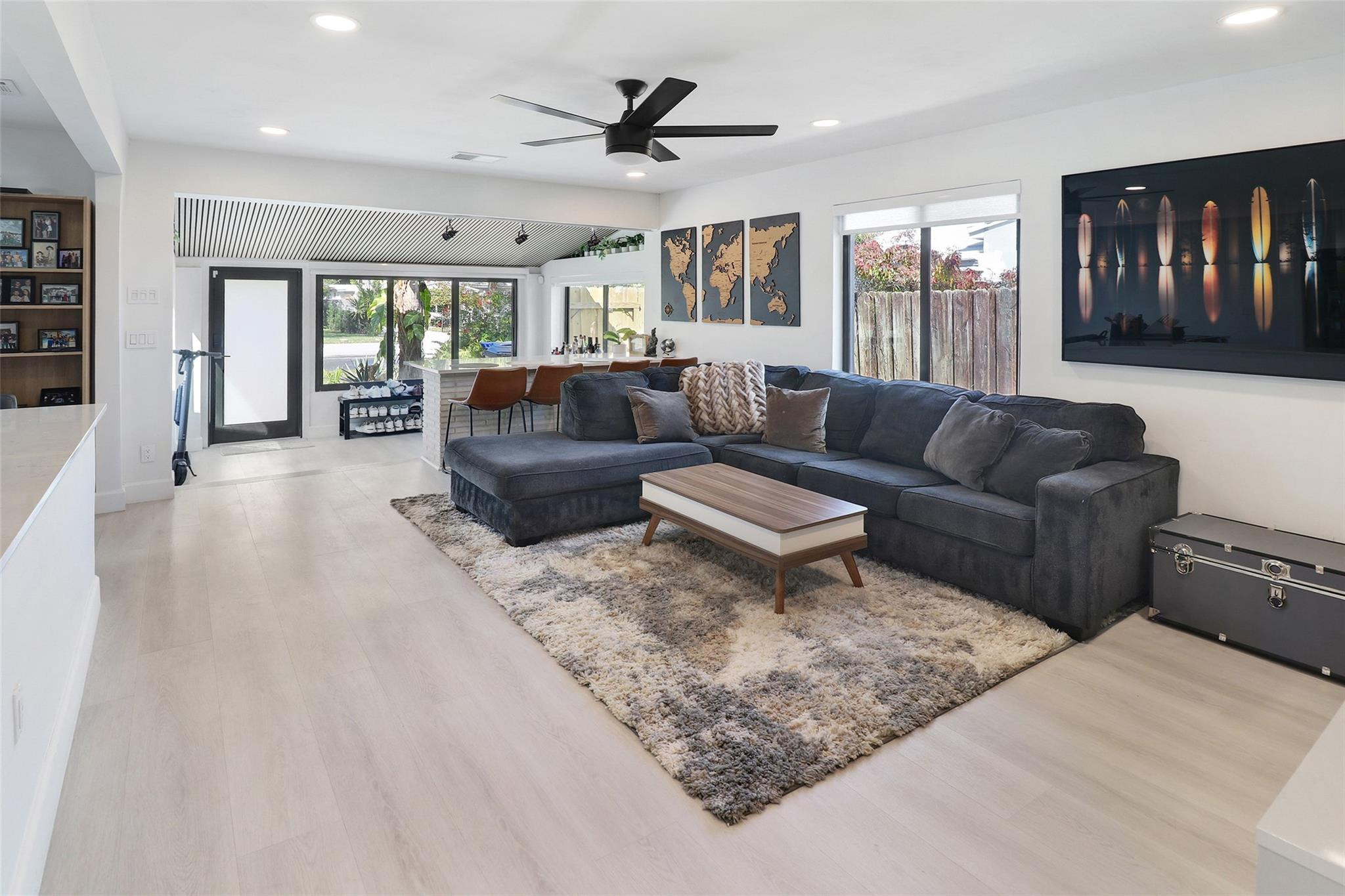 Lauderdale 2-9 D - Residential