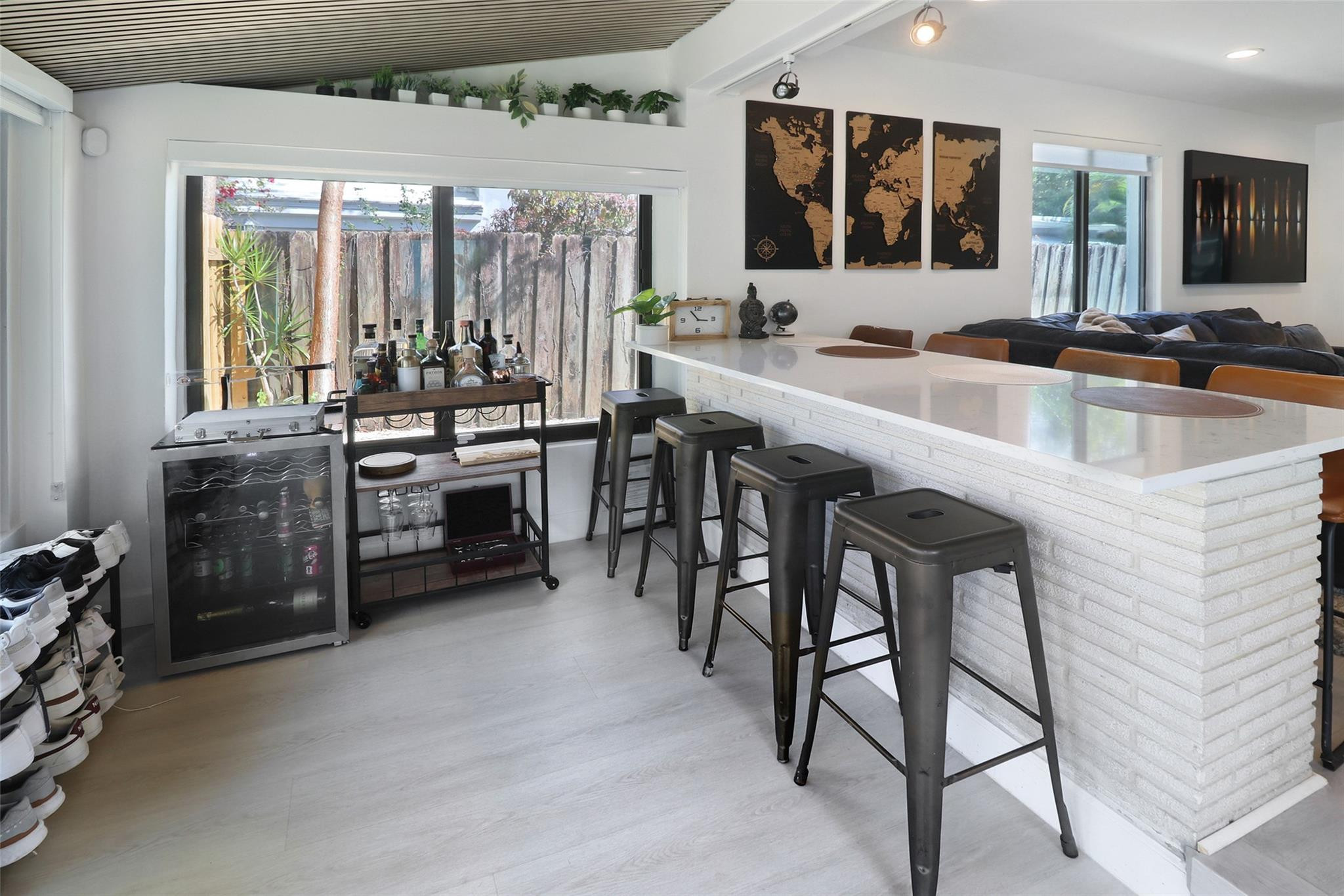 Lauderdale 2-9 D - Residential