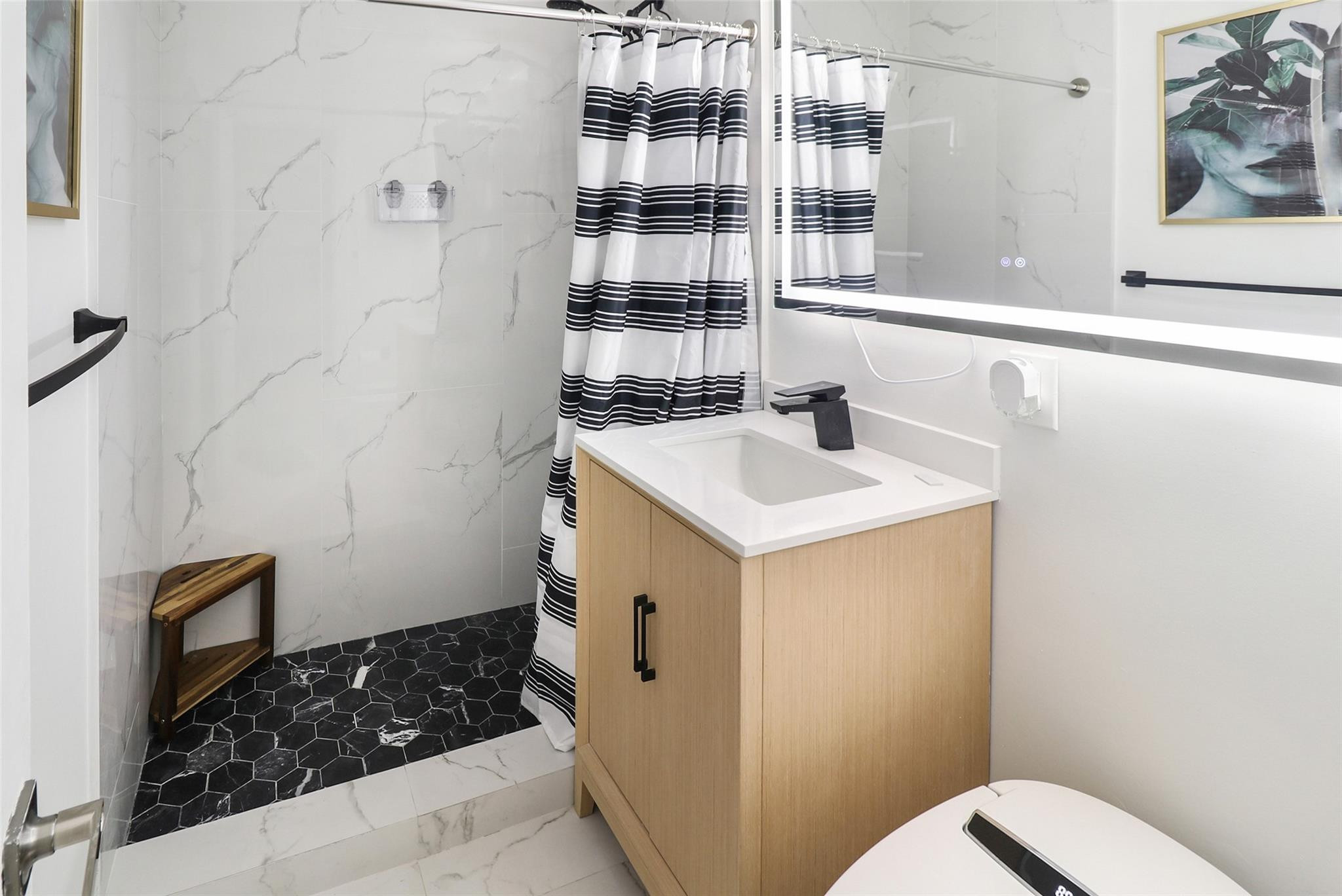 Lauderdale 2-9 D - Residential