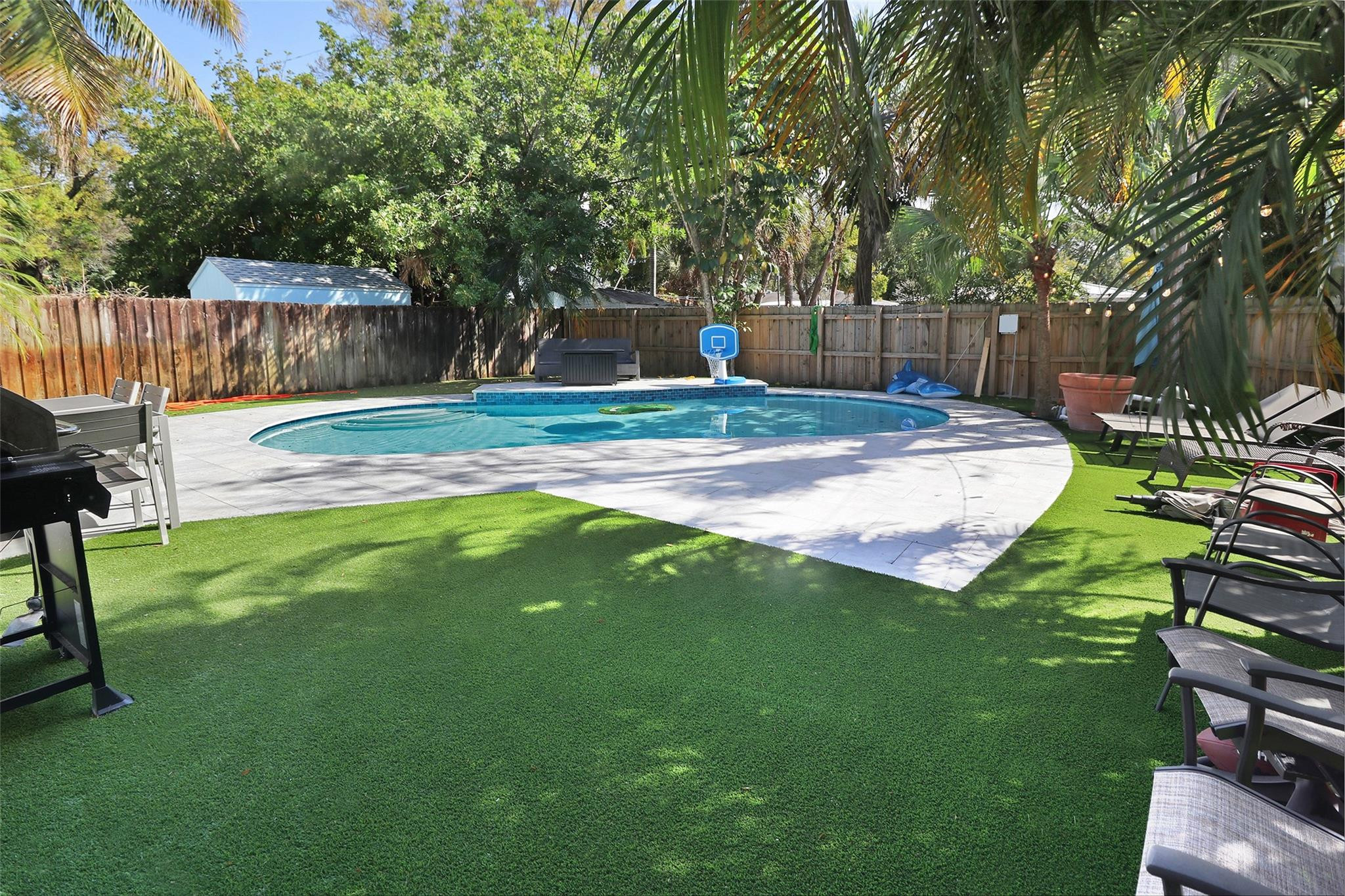 Lauderdale 2-9 D - Residential