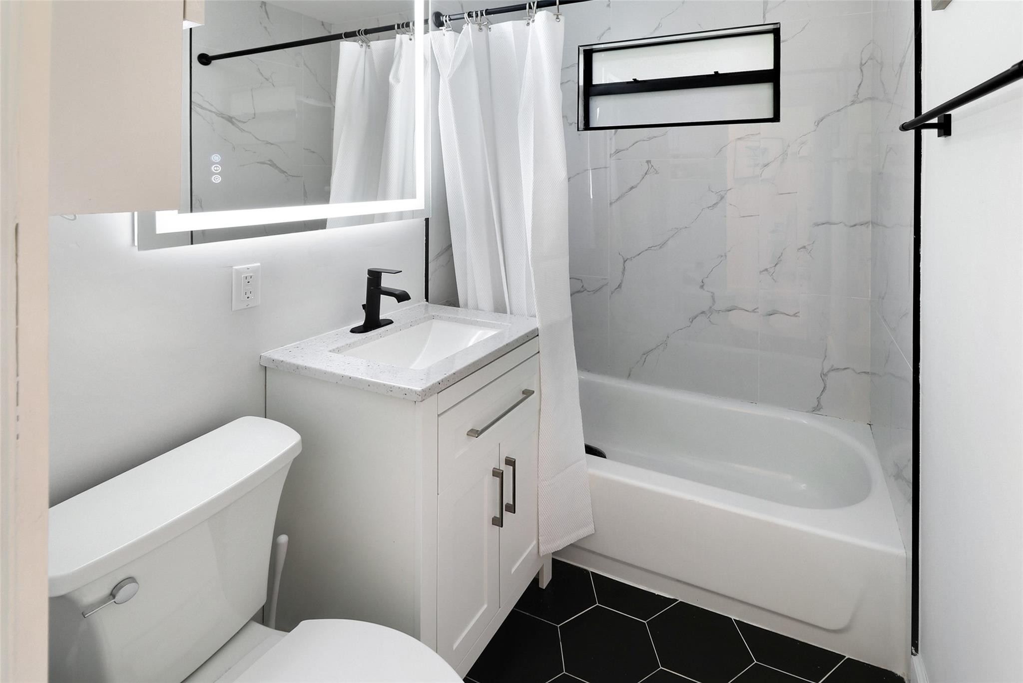 Lauderdale 2-9 D - Residential