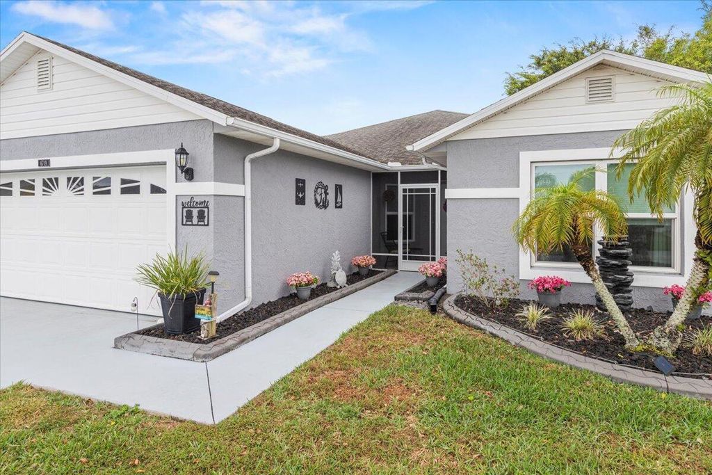 Photo of 6719 Alemendra Street, Fort Pierce, FL 34951 (MLS # R10949668)