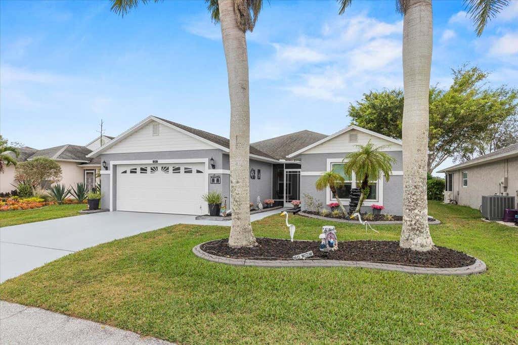 Photo of 6719 Alemendra Street, Fort Pierce, FL 34951 (MLS # R10949668)