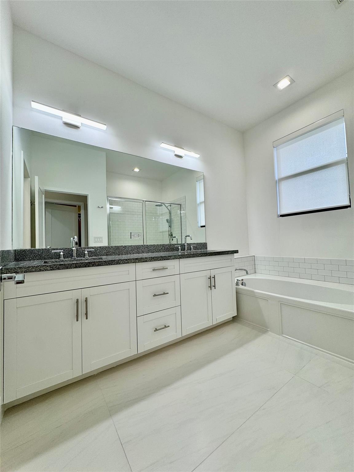 Whispering Oaks 183-173 B - Residential Lease