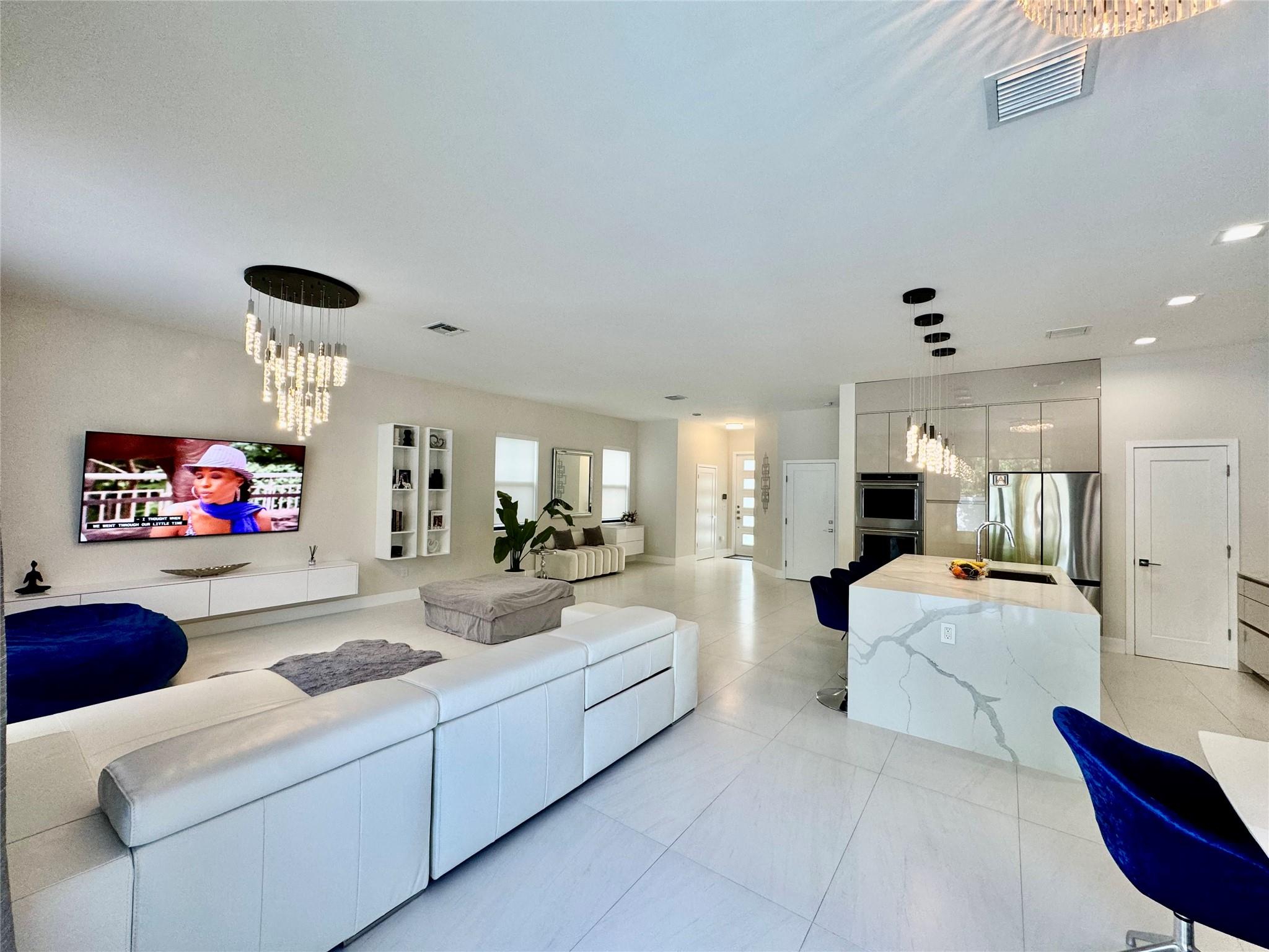 Whispering Oaks 183-173 B - Residential Lease