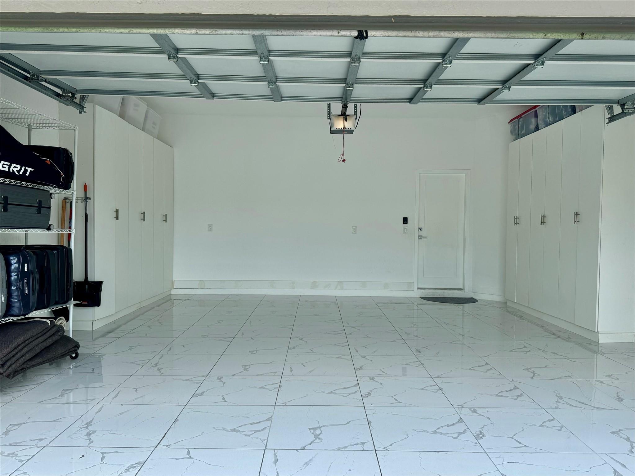 Whispering Oaks 183-173 B - Residential Lease