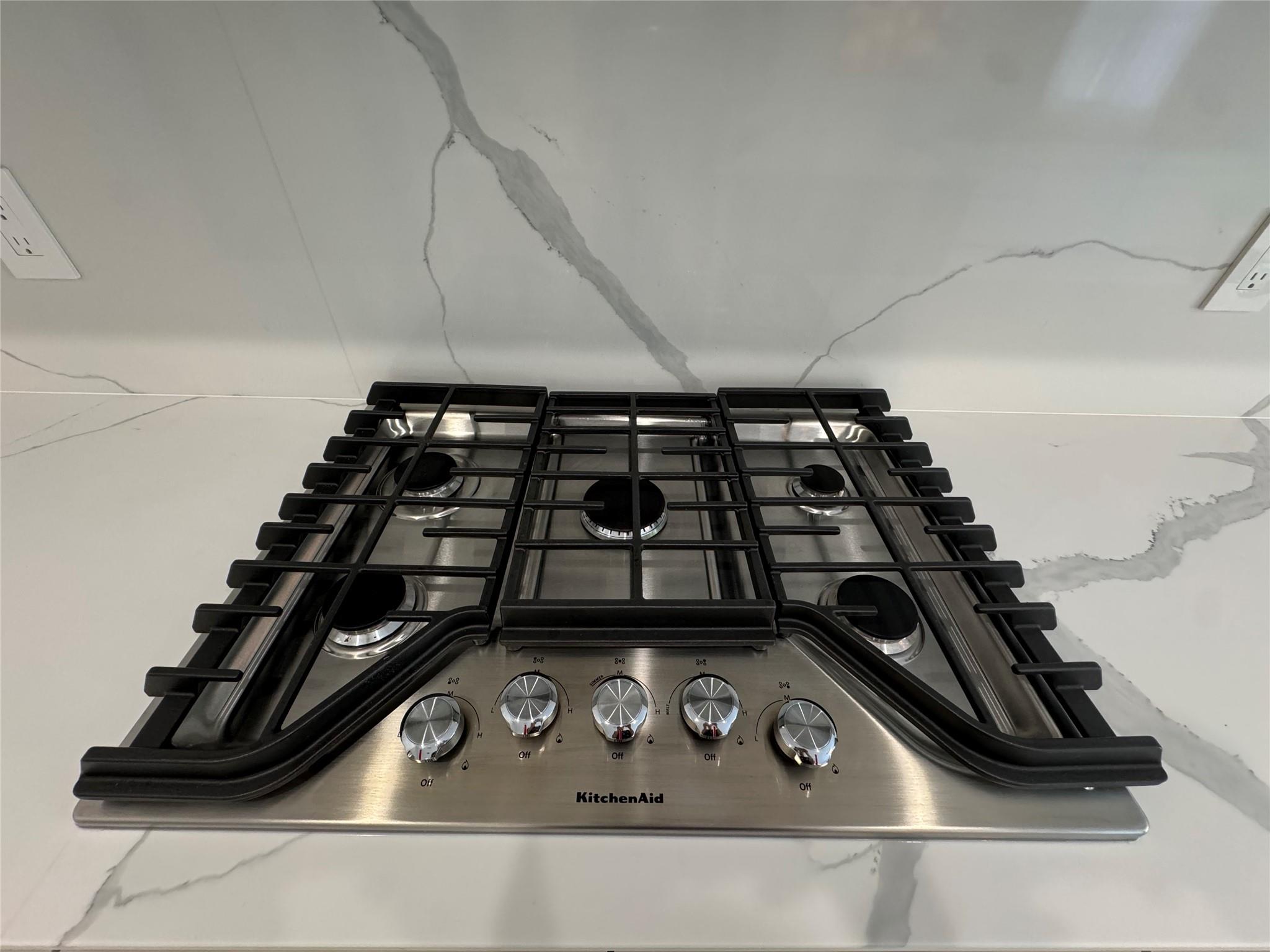 Whispering Oaks 183-173 B - Residential Lease