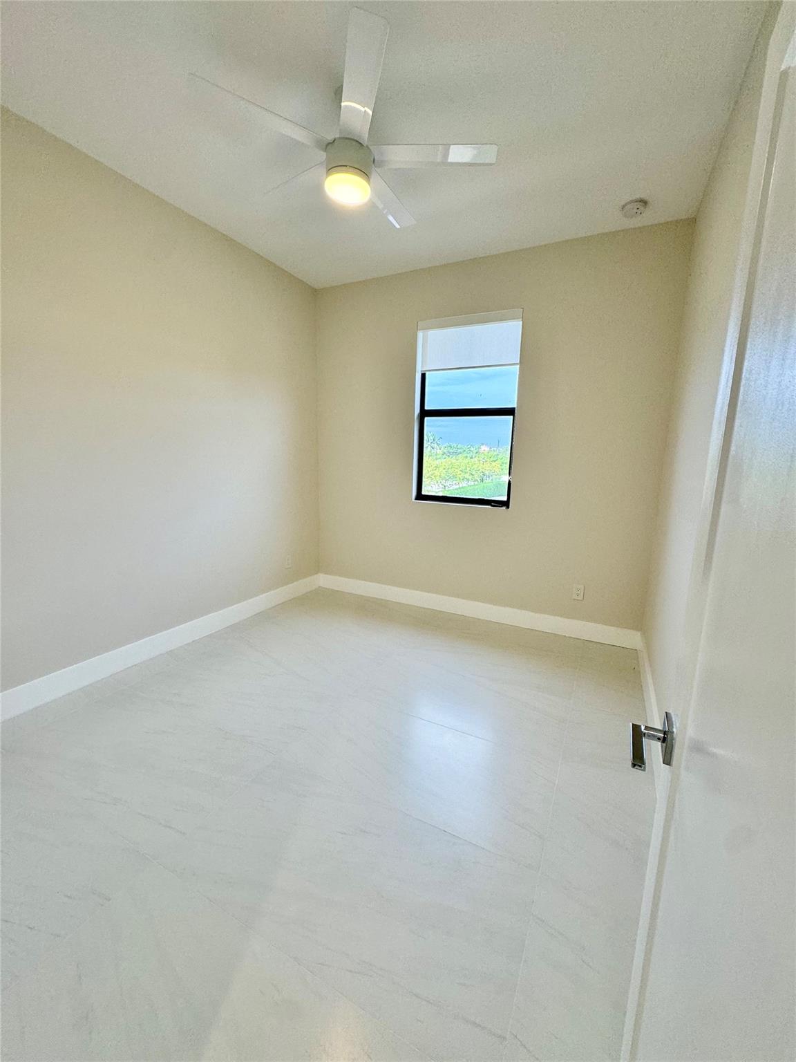 Whispering Oaks 183-173 B - Residential Lease