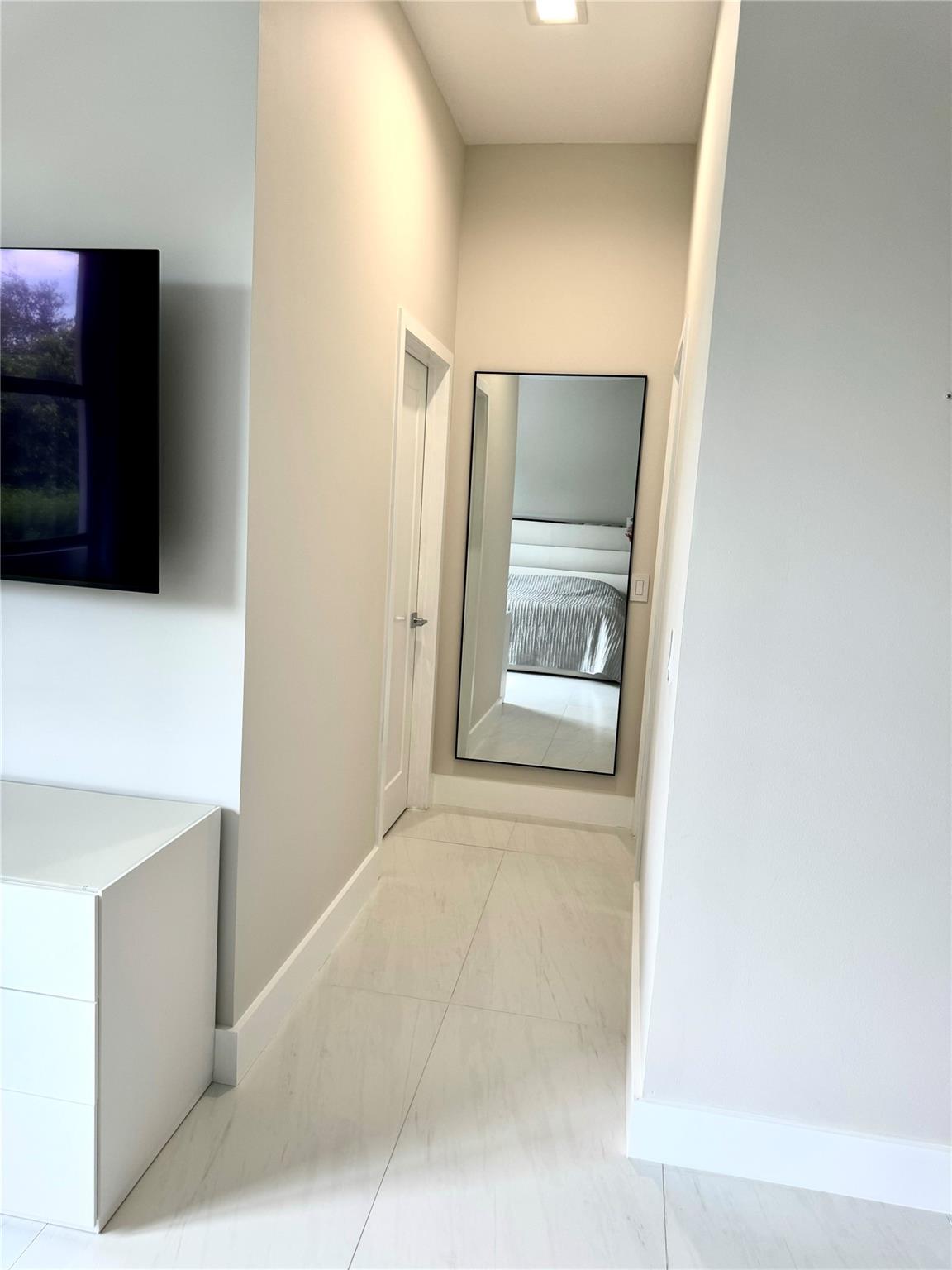 Whispering Oaks 183-173 B - Residential Lease