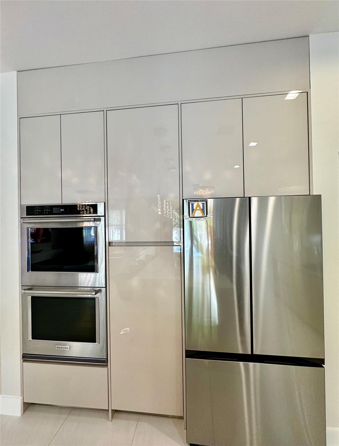 Whispering Oaks 183-173 B - Residential Lease